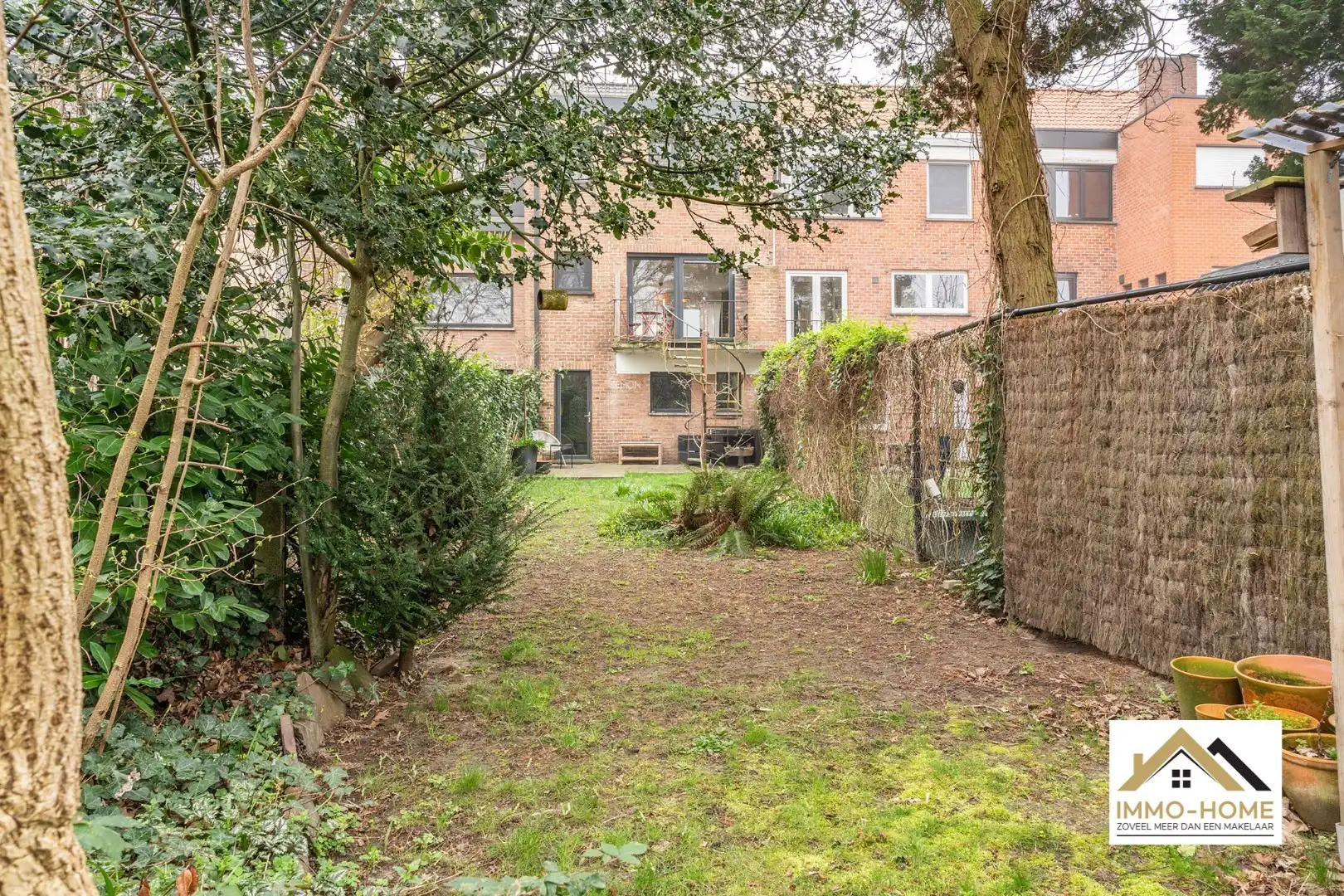 Ruime instapklare woning op toplocatie!   foto 15