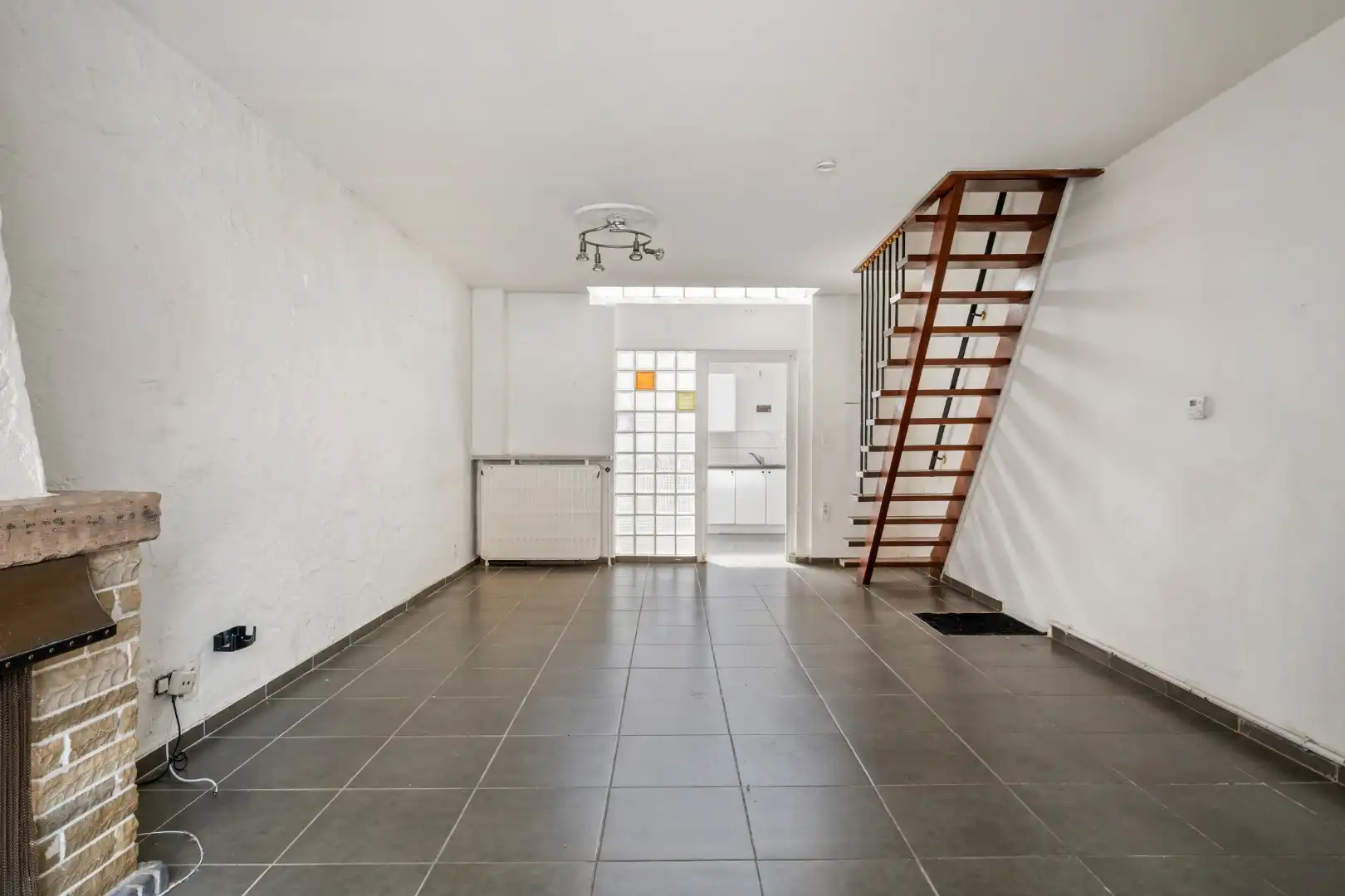 Instapklare woning met 3 slaapkamers in het centrum van Menen foto 4