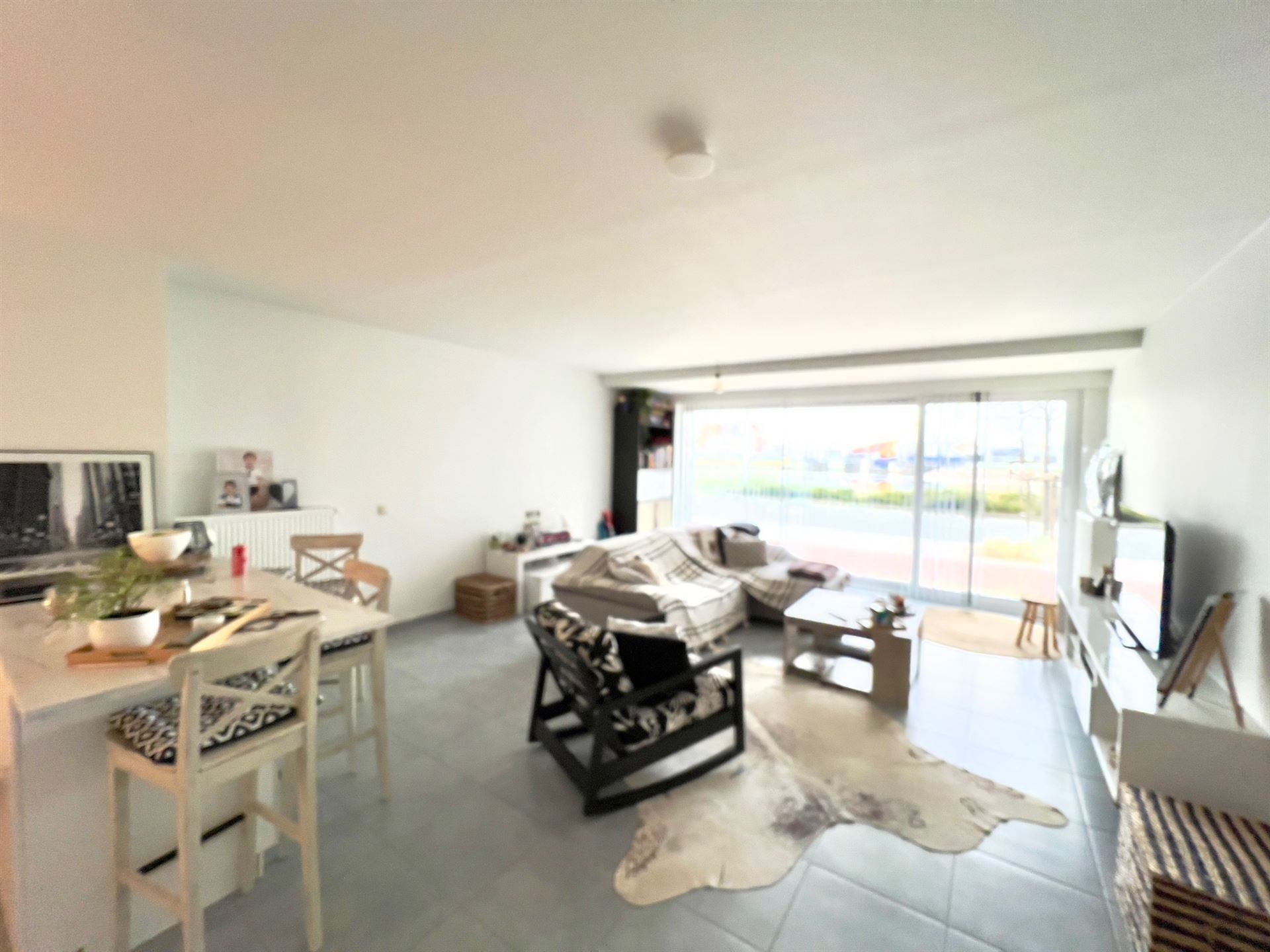 Ruim 2 slaapkamer appartement te Bredene foto 3