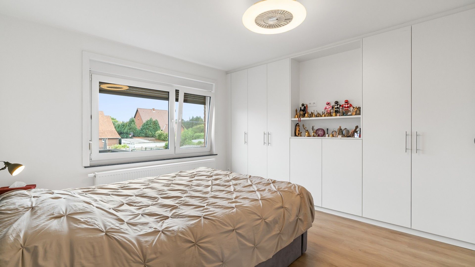 Gerenoveerde halfopen woning met 4 slpkrs te Bree foto 18