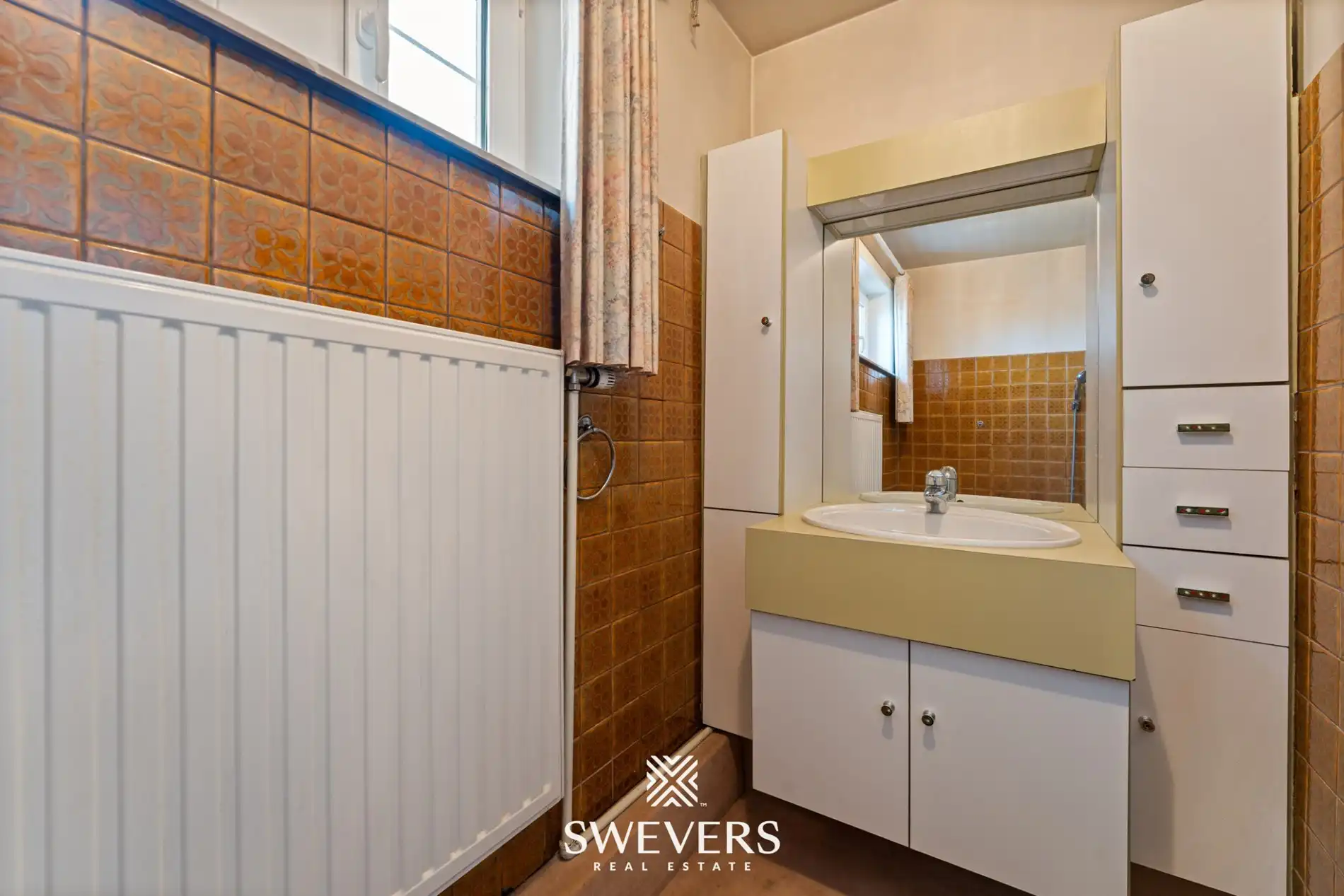 Karaktervolle halfopen bebouwing met uitzonderlijk potentieel en zonnige tuin nabij Hasselt centrum foto 20