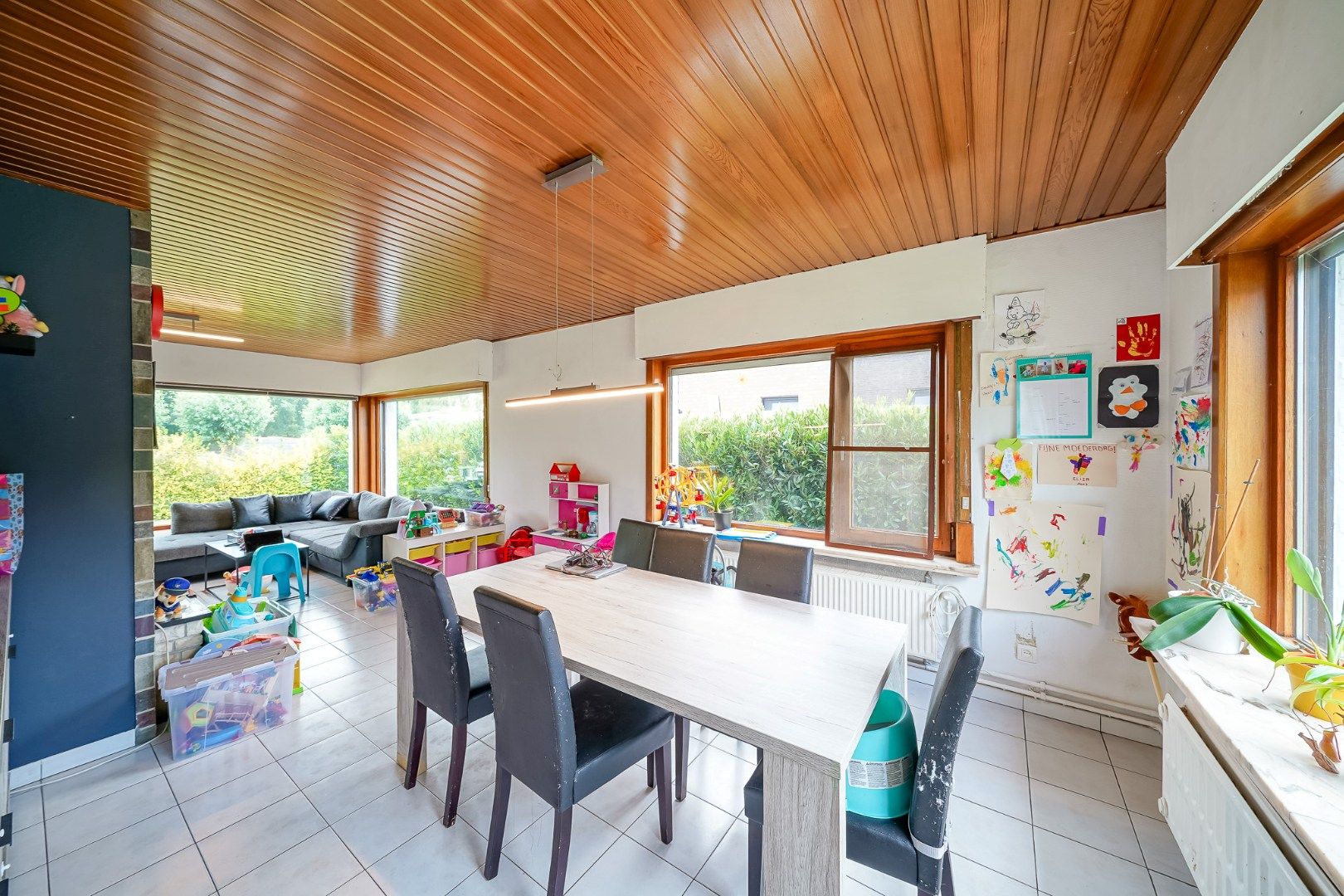 Ruime bungalow nabij het centrum van Oudenburg foto 6