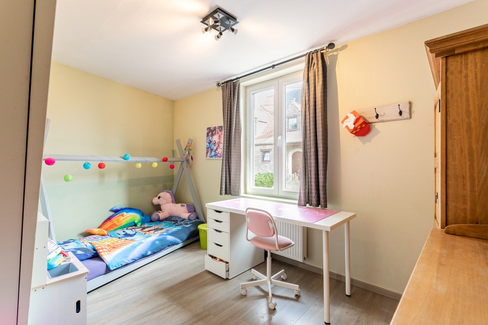 Instapklare woning op 9a30, met 3 slpks, garage en tuin  foto 16