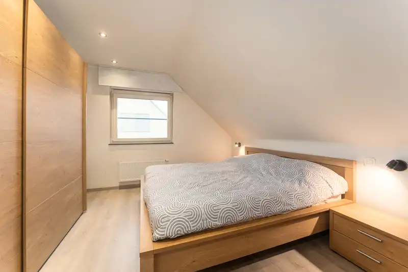 HOOGLEDE – Moderne gezinswoning met zonnige tuin en tal van extra’s! opp. 351 m² foto 11