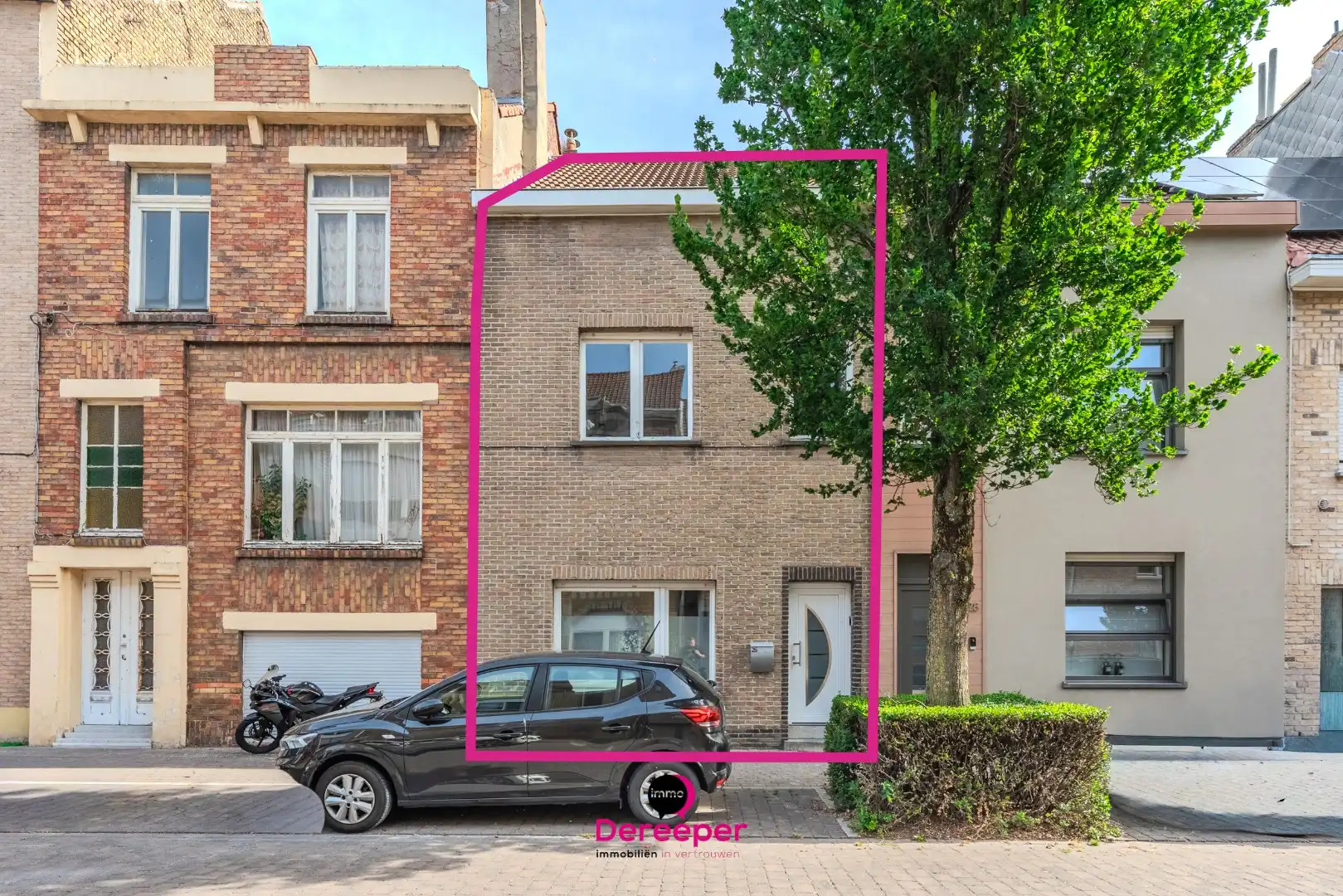 Ruime, grotendeels gerenoveerde gezinswoning met 4 slaapkamers in Oostende foto 3