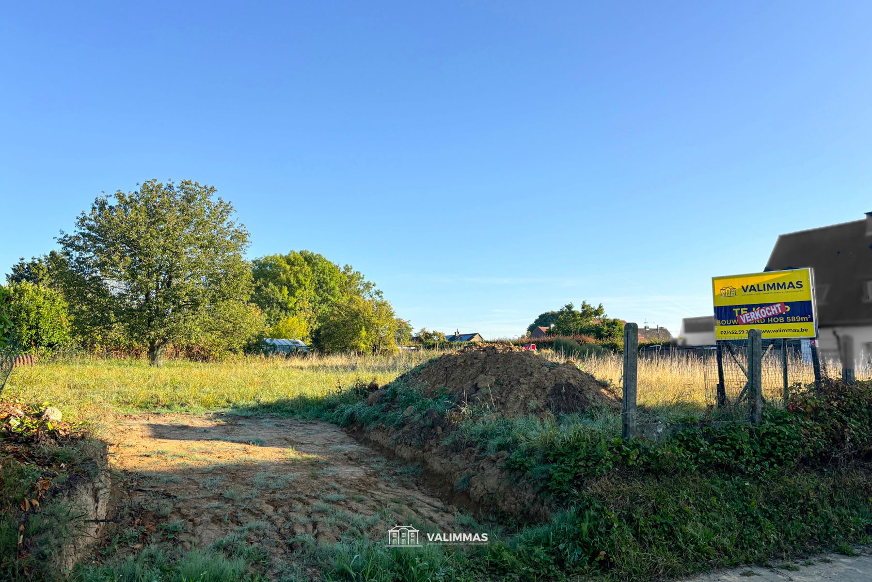 Landelijk gelegen bouwgrond voor een ruime driegevelwoning foto 7