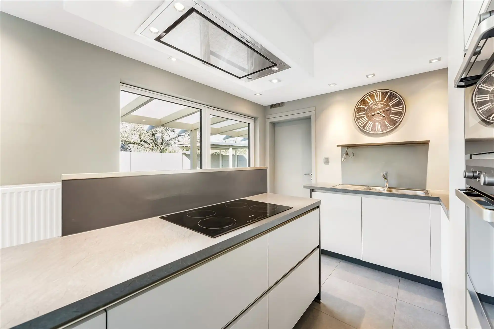 GERENOVEERDE TWEEWOONST foto 13