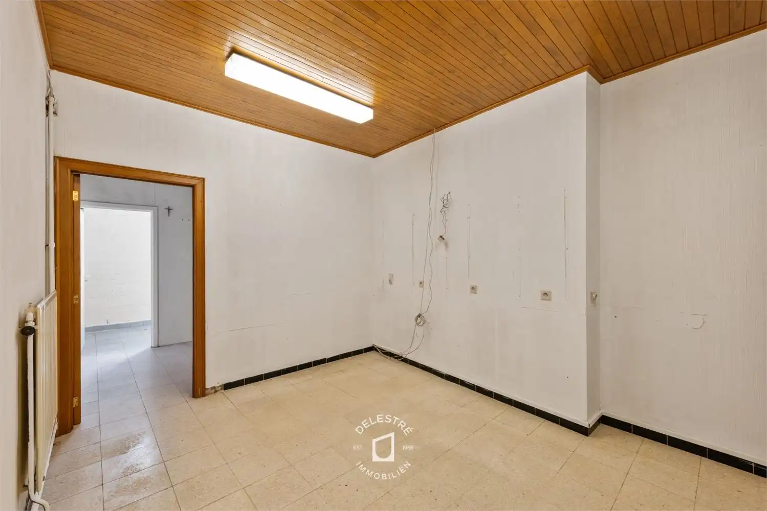 SOLIDE PERFECT ONDERHOUDEN (HANDELS)WONING MET GARAGE BRUSSELBAAN foto 16