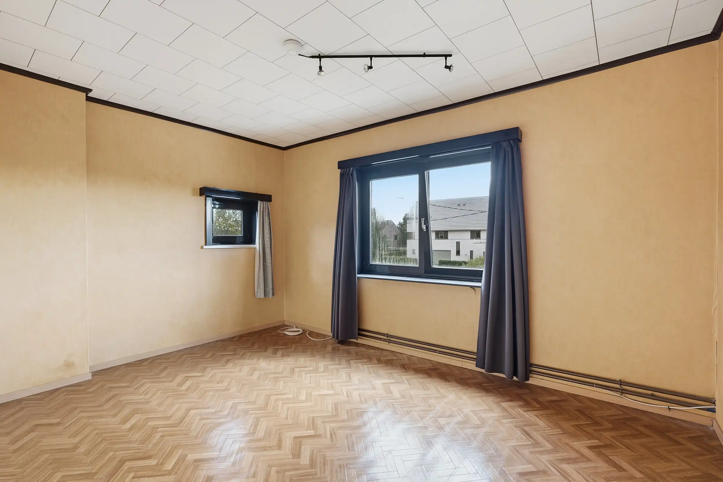 Te renoveren woning met tal van mogelijkheden foto 25