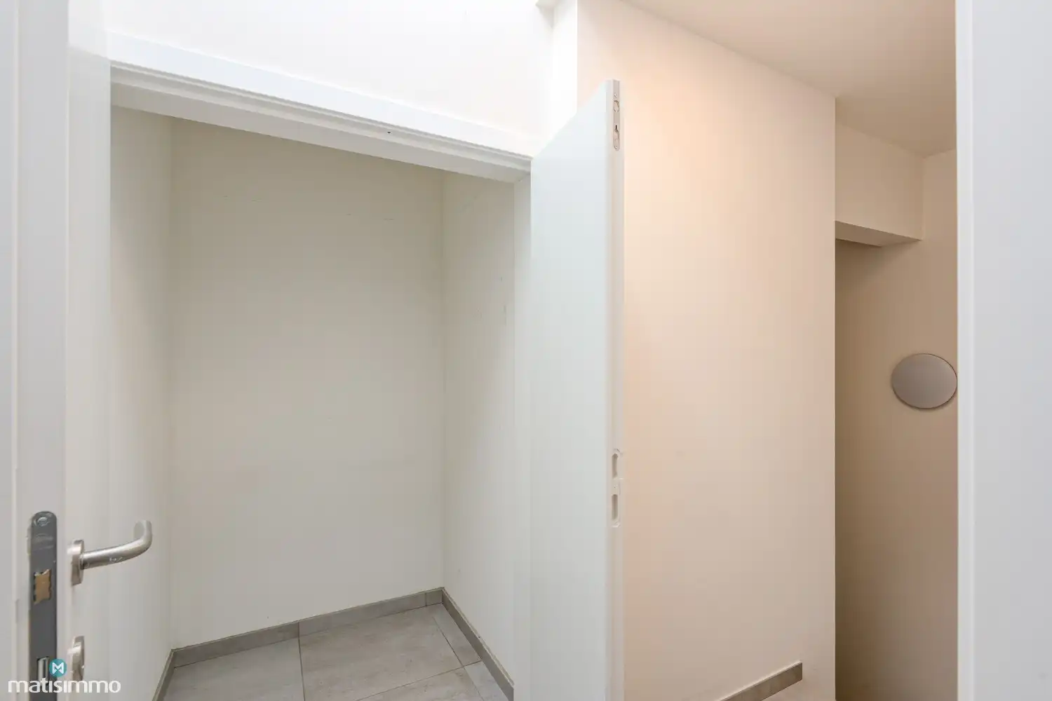 MODERN APPARTEMENT MET 2 SLAAPKAMERS EN OVERDEKT TERRAS IN HET CENTRUM VAN HOESELT foto 22