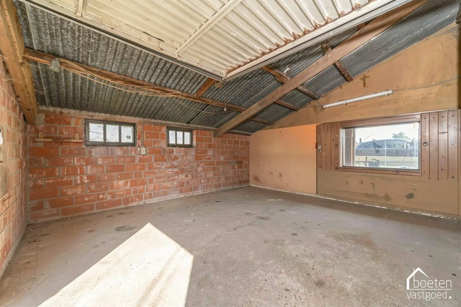 Leisele :Landelijk gelegen renovatiewoning op 1.477 m² grondoppervlakte met prachtig open zicht. foto 14