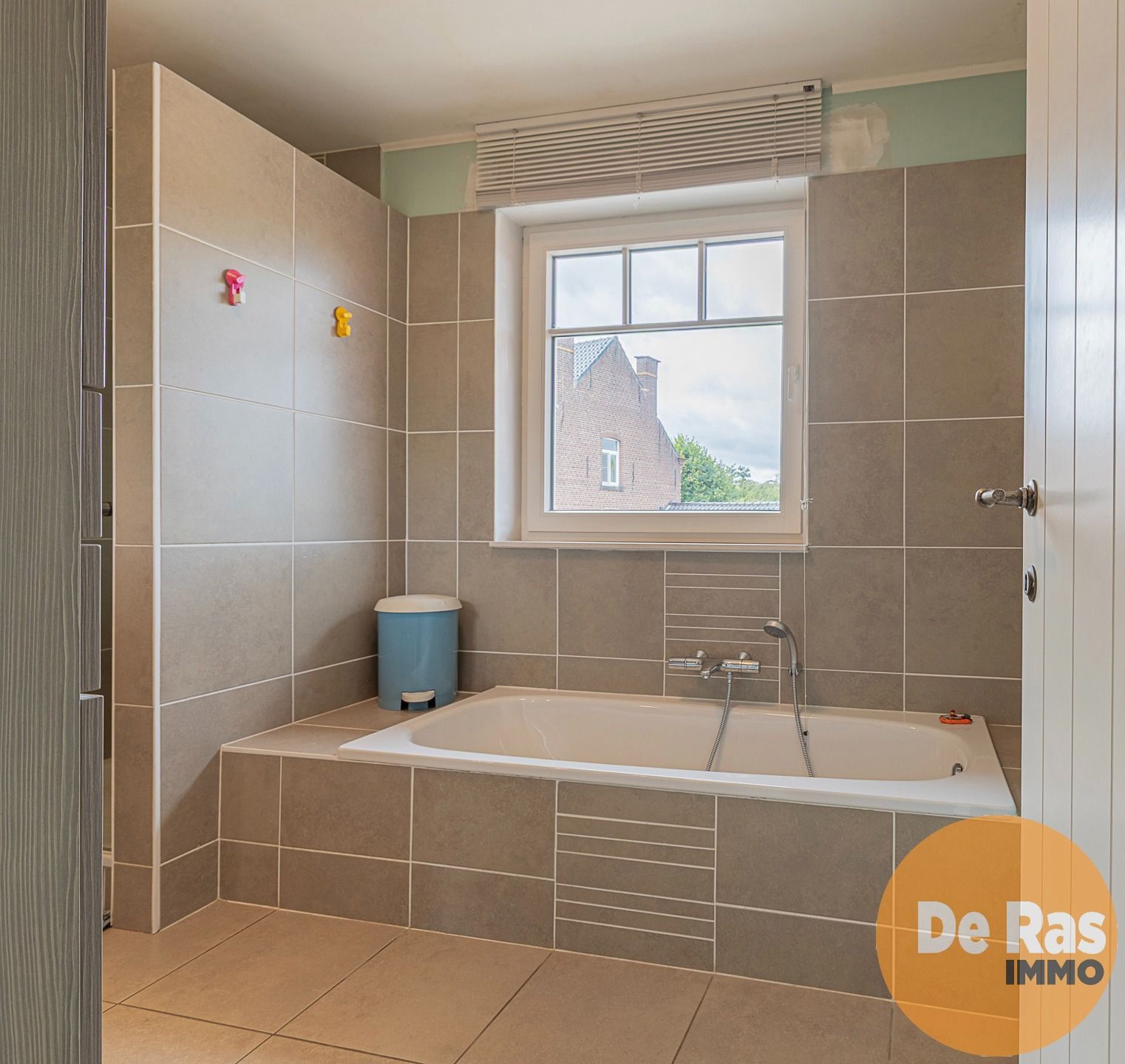 ERONDEGEM – INSTAPKLARE GEZINSWONING MET GROTE TUIN foto 12
