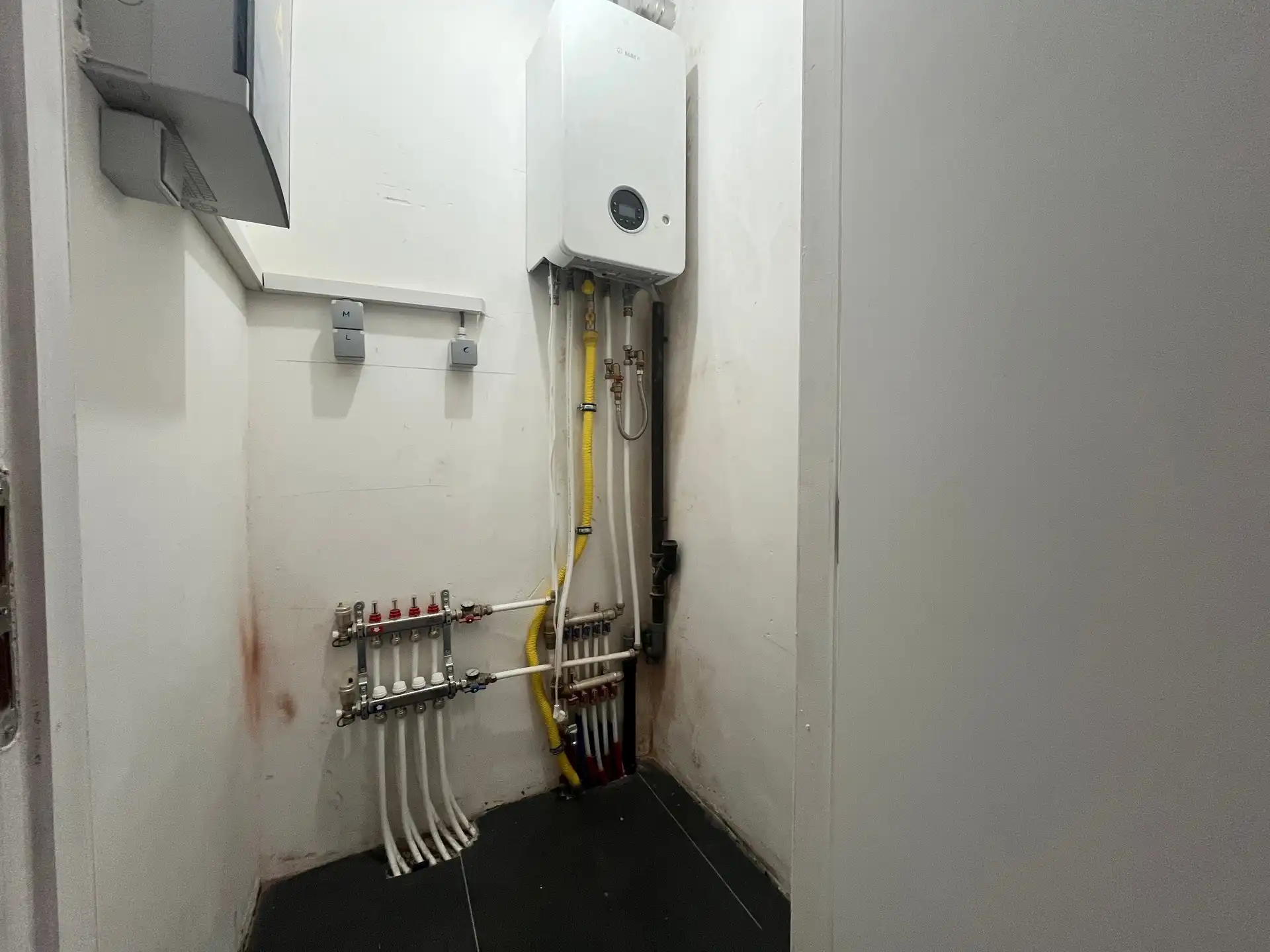 Grondig gerenoveerd pand met 3 vergunde appartementen - gelegen nabij de Troonplaats! foto 7