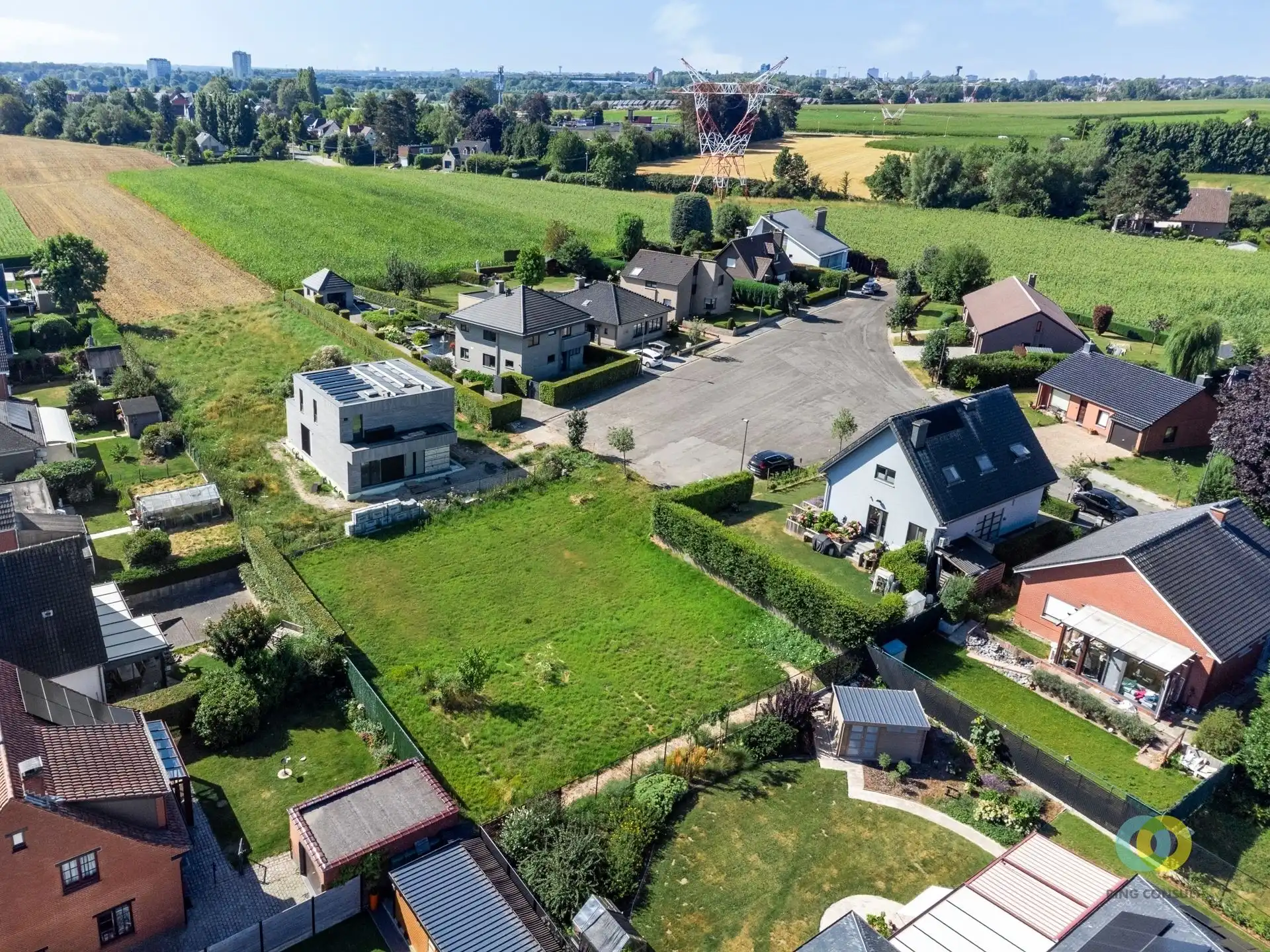 Goed gelegen villa bouwgrond foto 6