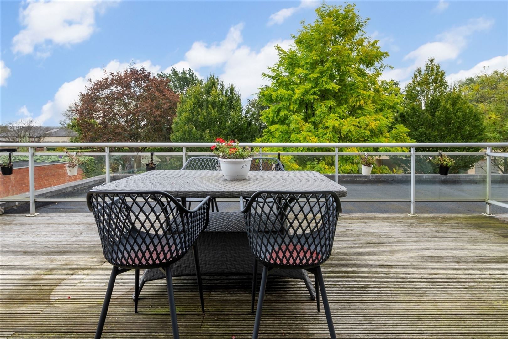 2 slaapkamer appartement met groot zonneterras én garage foto 16