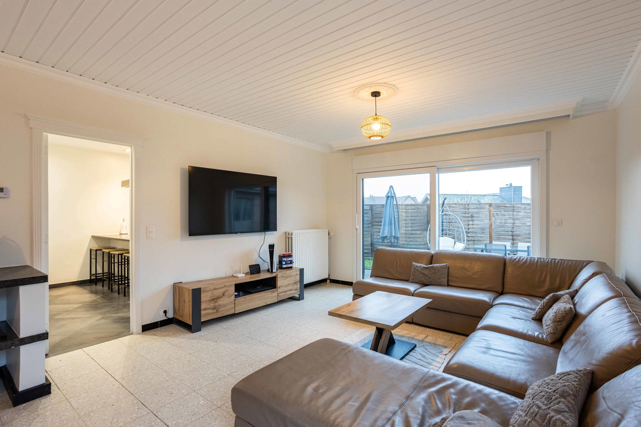 Alleenstaande villa met garage residentiële wijk te Ronse foto 6