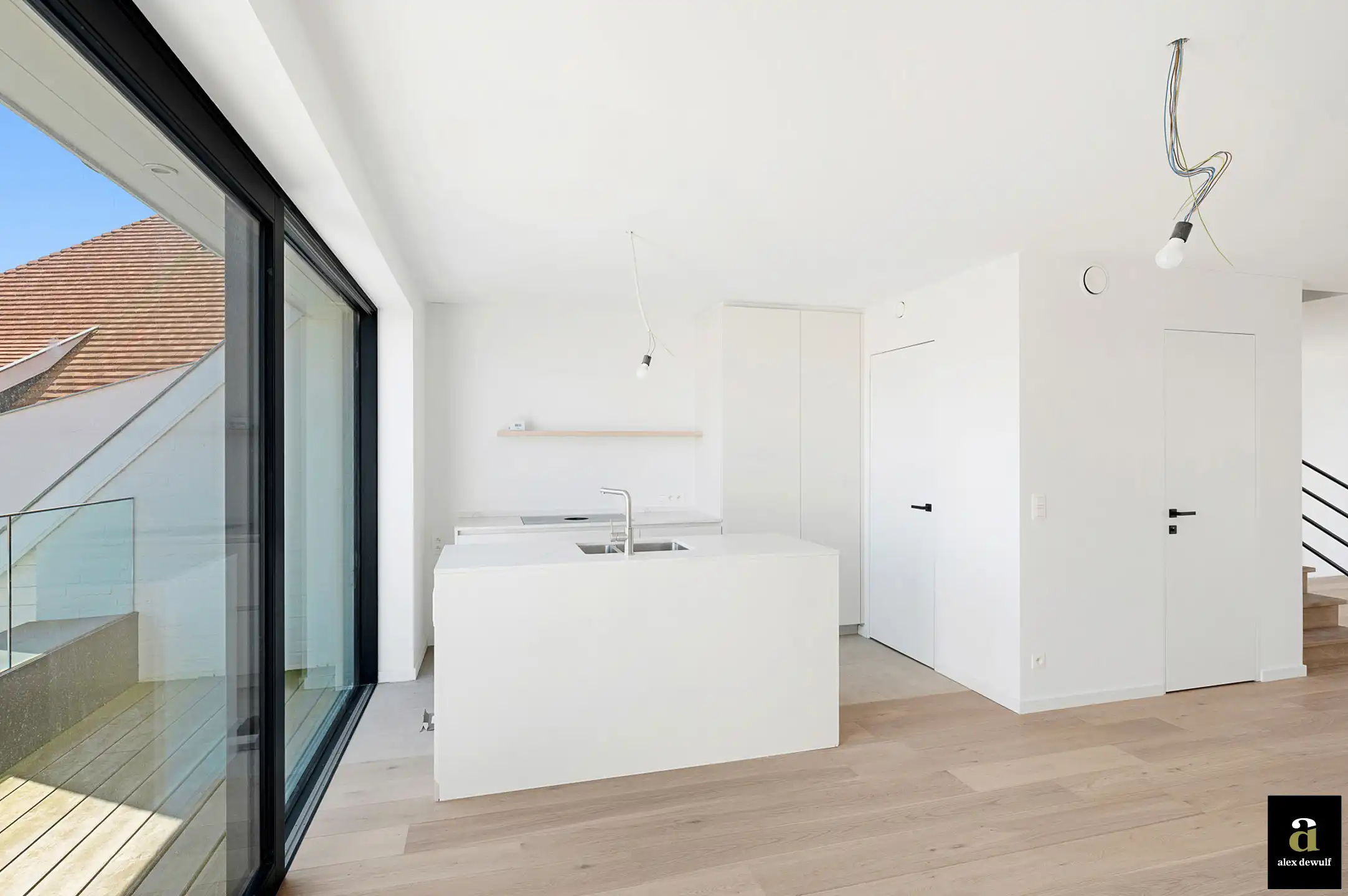 Nieuwbouw penthouse met zuidwestelijk terras en open uitzicht op het Duinenwatermeer. foto 9