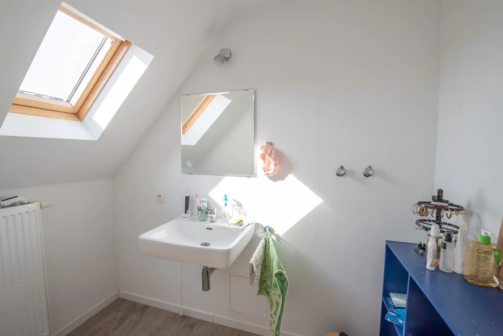 Uitzonderlijk charmante woning op toplocatie in Olsene! foto 11