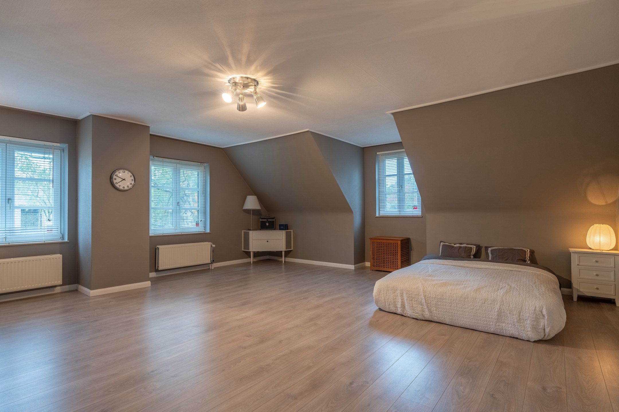 Prachtige villa met  residentiële ligging op 1.754 m² foto 25