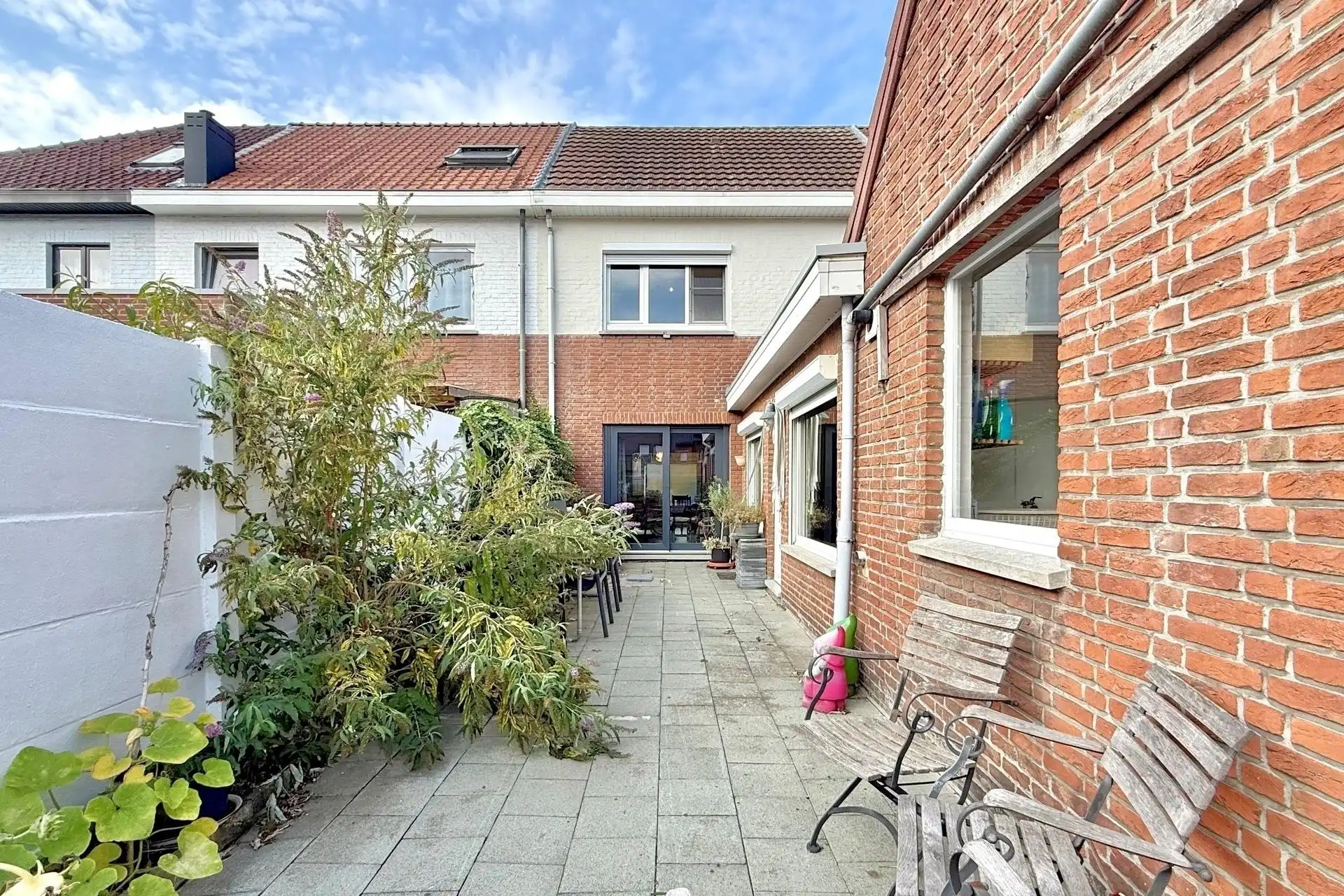 Gerenoveerde woning met tuin in rustige buurt foto 24