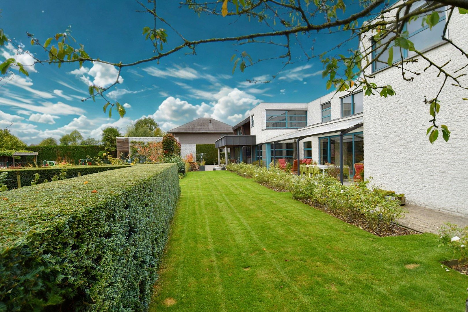Uitzonderlijk vastgoed te koop op een zeer royaal perceel (2103 m²) in Gullegem foto 24