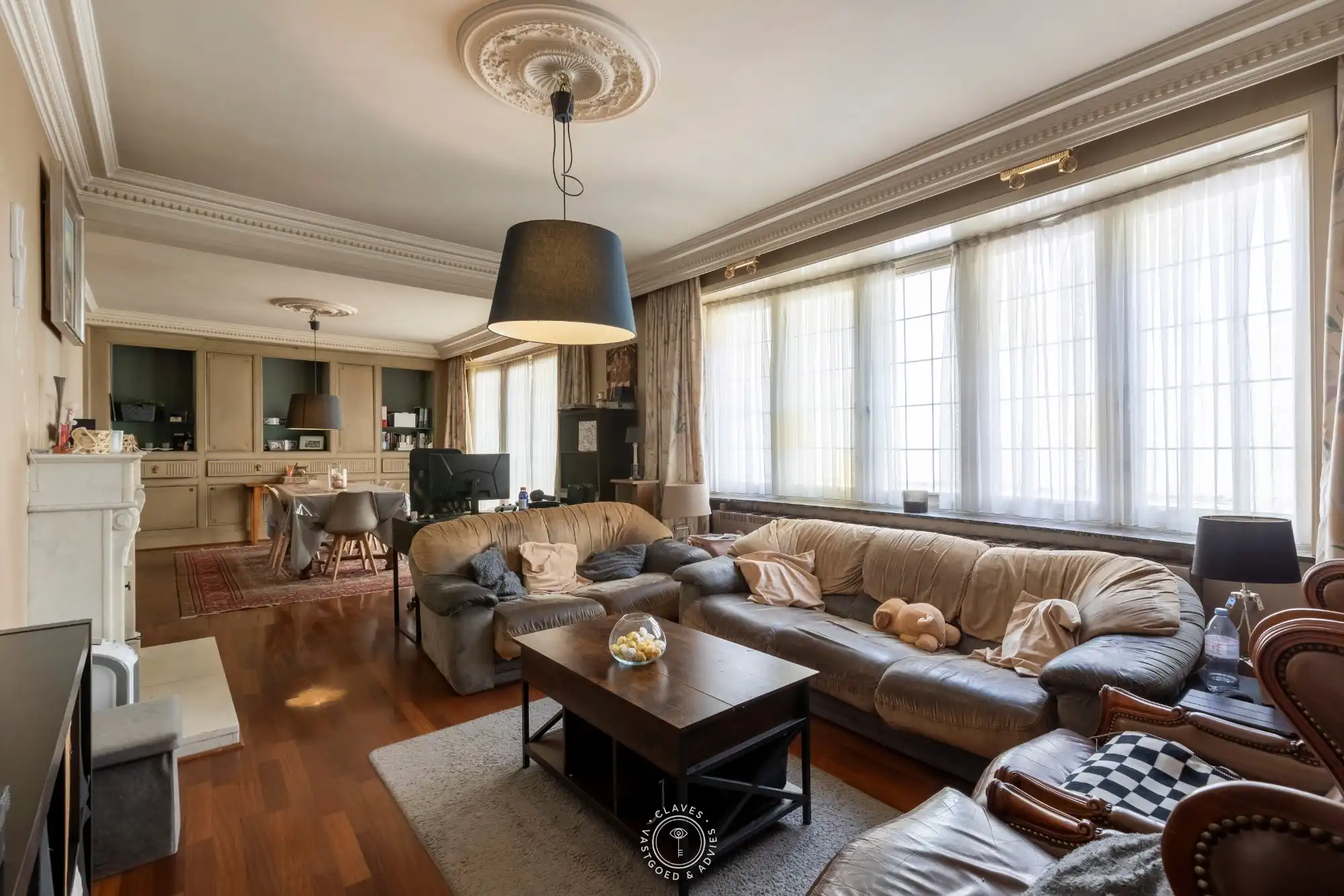 Opbrengsteigendom (ruime burgerwoning) bestaande uit 2 appartementen en garage foto 19