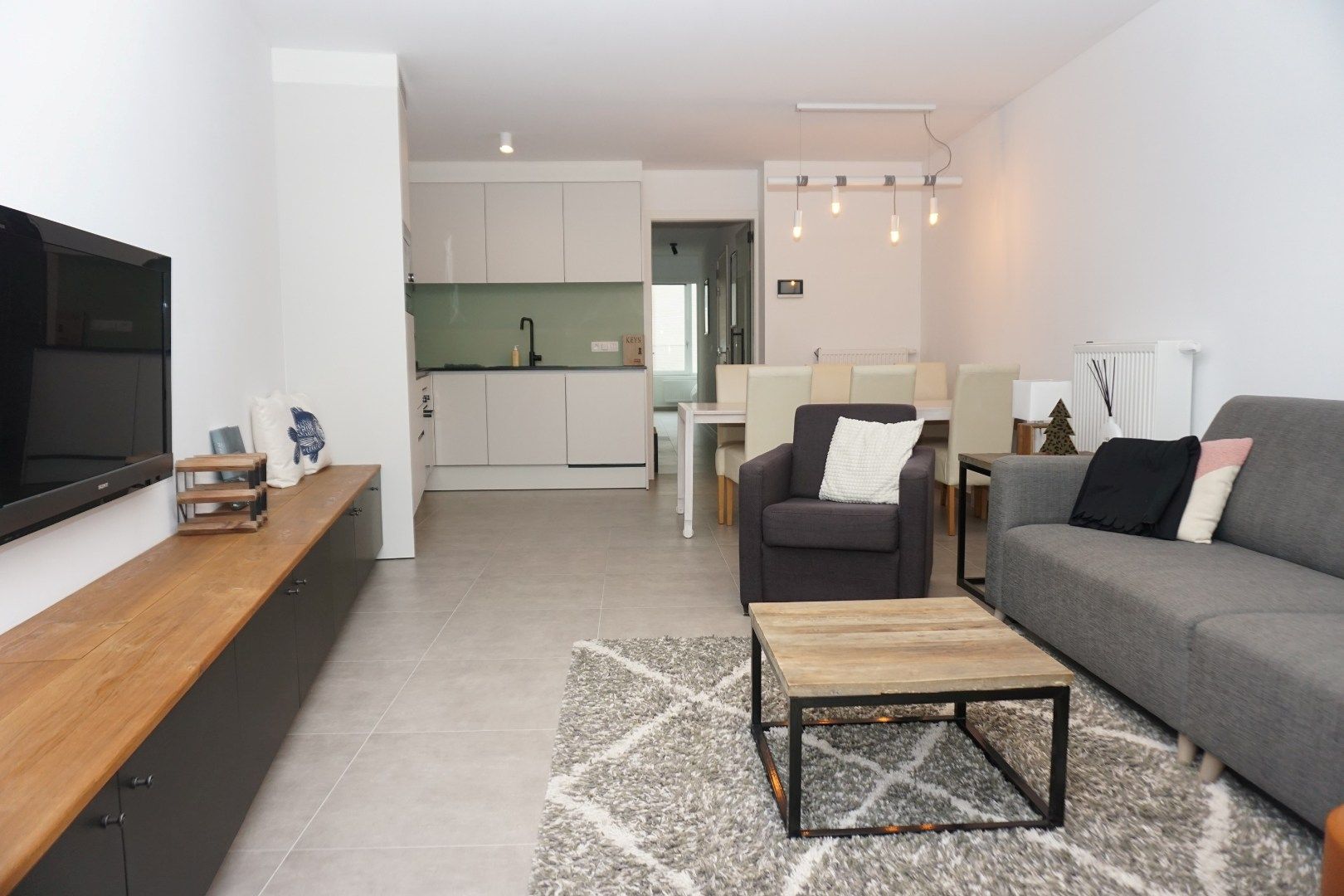 NIEUWBOUWAPPARTEMENT MET 2 SLAAPKAMERS EN AUTOSTAANPLAATS NABIJ PETIT PARIS foto 5