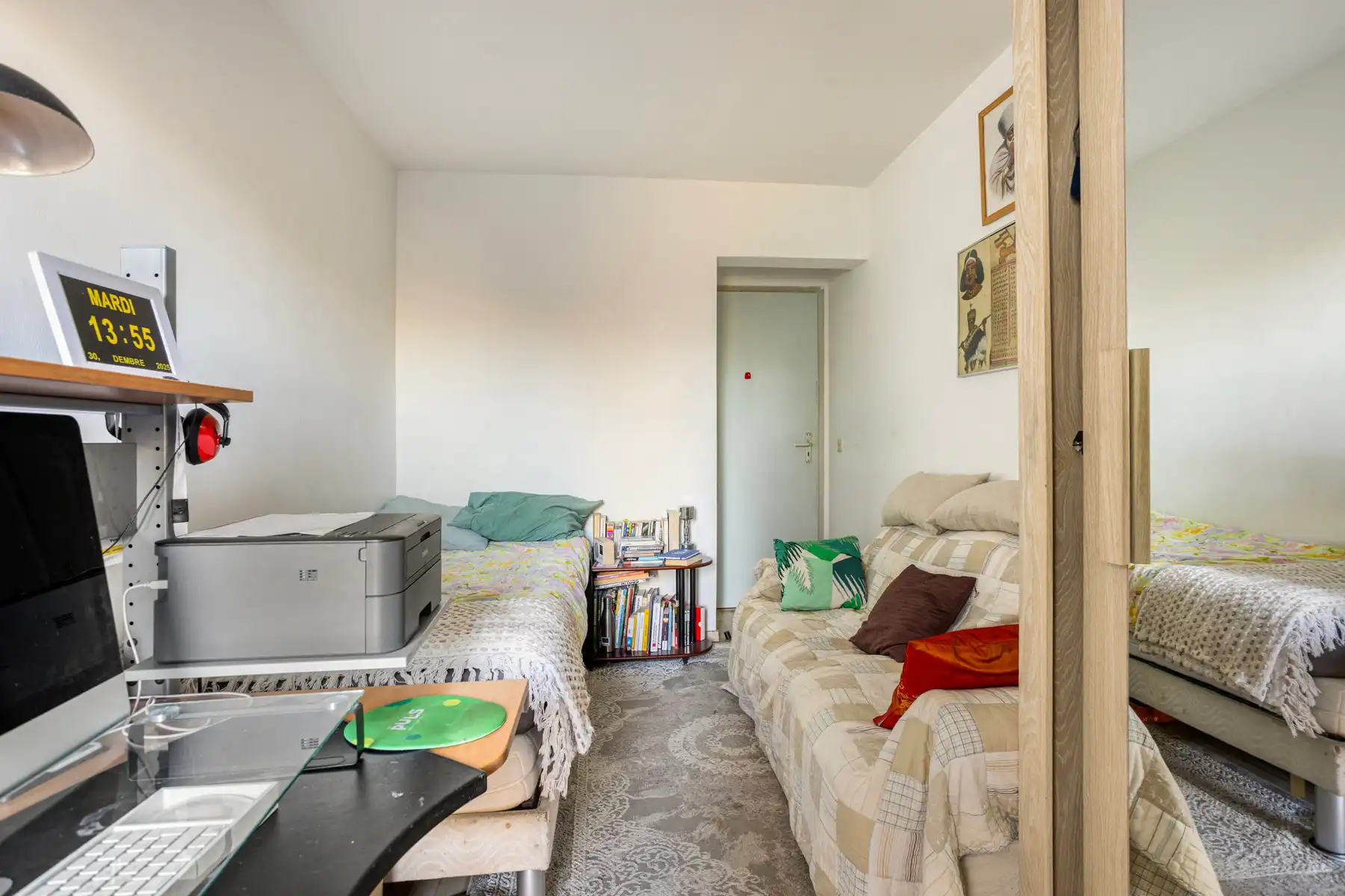 Ruim 3-slaapkamerappartement met terras foto 15