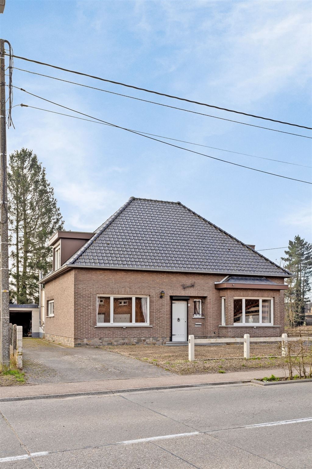 Gezellige woning op een groot perceel van ca. 10a foto 2