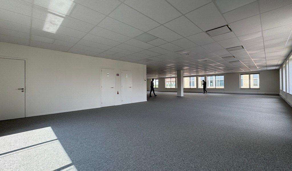 Kantoorruimte te huur vlakbij afrit E19 in Mechelen foto 13