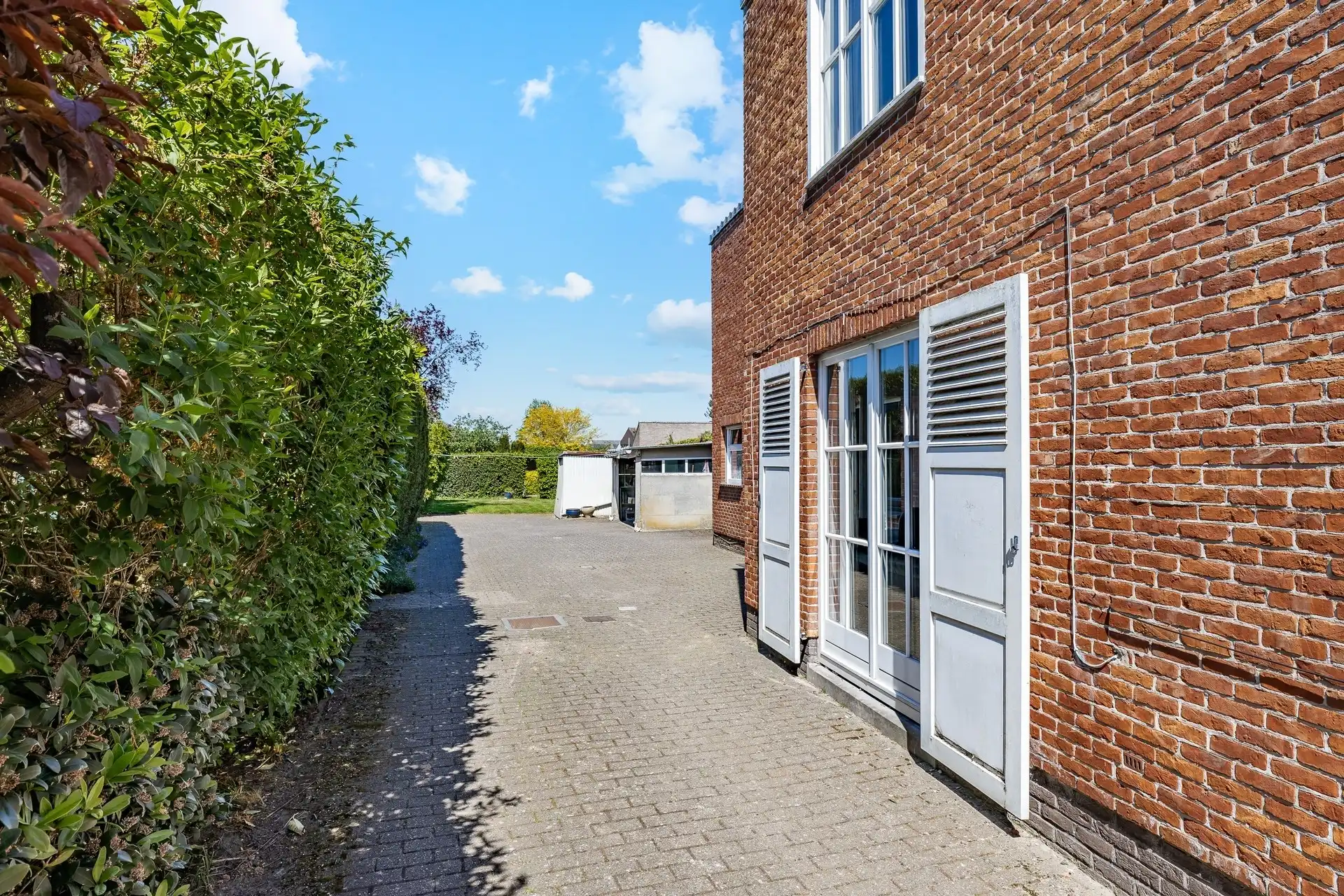 Charmante woning met grote tuin nabij het centrum van Kalken! foto 6