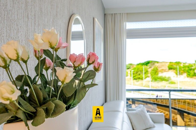Instapklare zonnige studio met zeezicht! foto 24