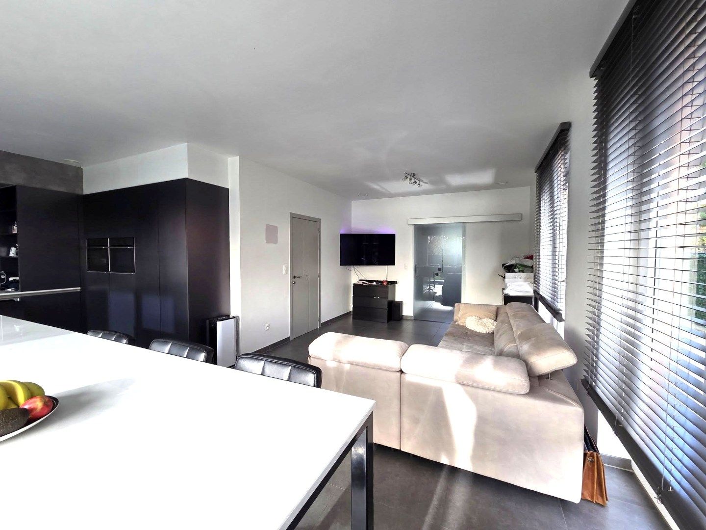 Moderne driegevelwoning met tuin en EPC A in Grimbergen. foto 3