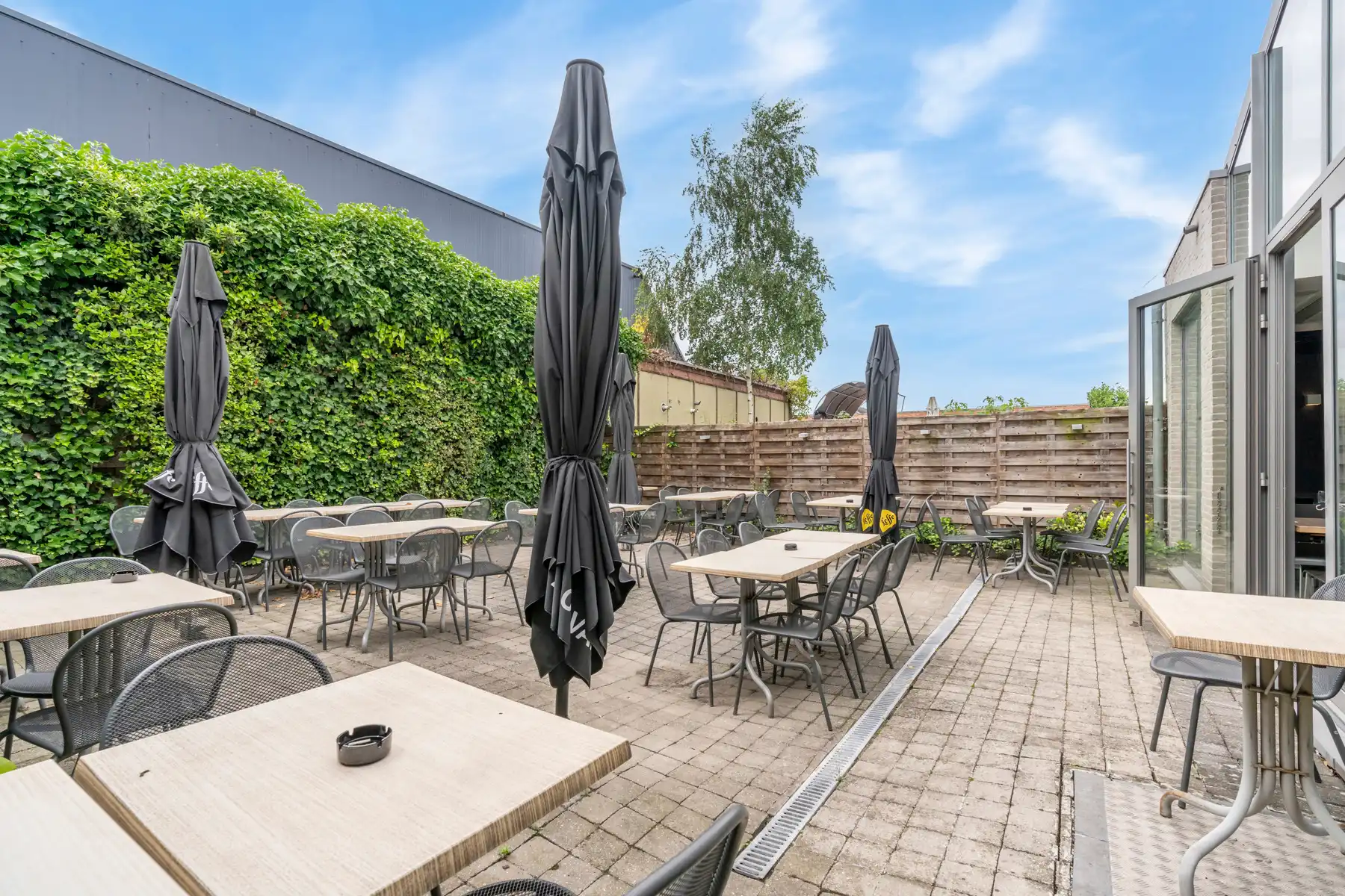 Prachtig commercieel pand met stadstuin in het hart van Aartselaar foto 10