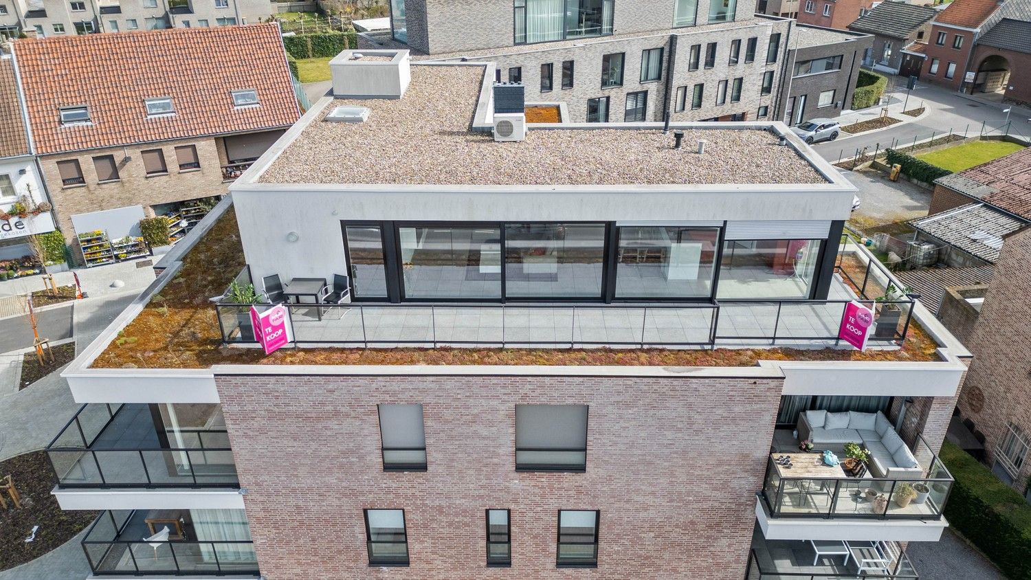 Modern penthouse met twee terrassen op toplocatie in Lanaken (Veldwezelt) foto 6