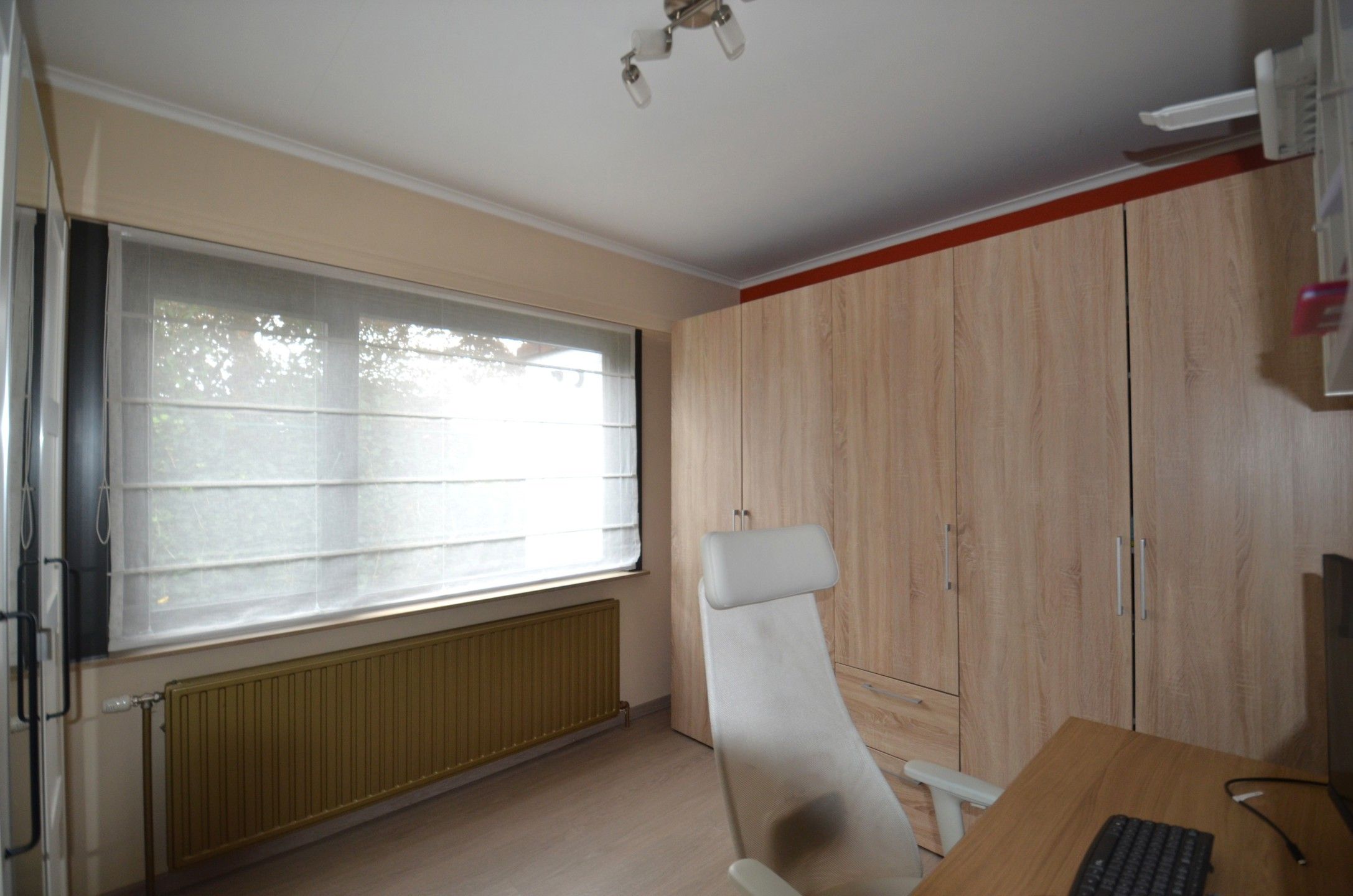 Laagbouwwoning in een doodlopende straat foto 12