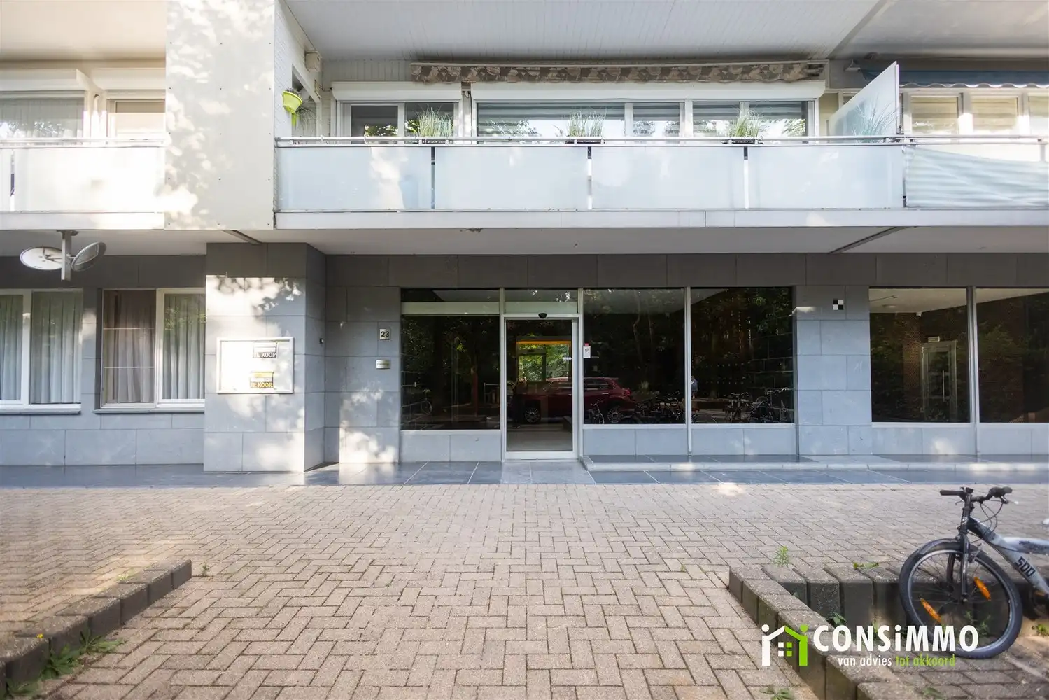 Ruim gerenoveerd appartement op de 19de verdieping met een adembenemend uitzicht over Genk foto 29
