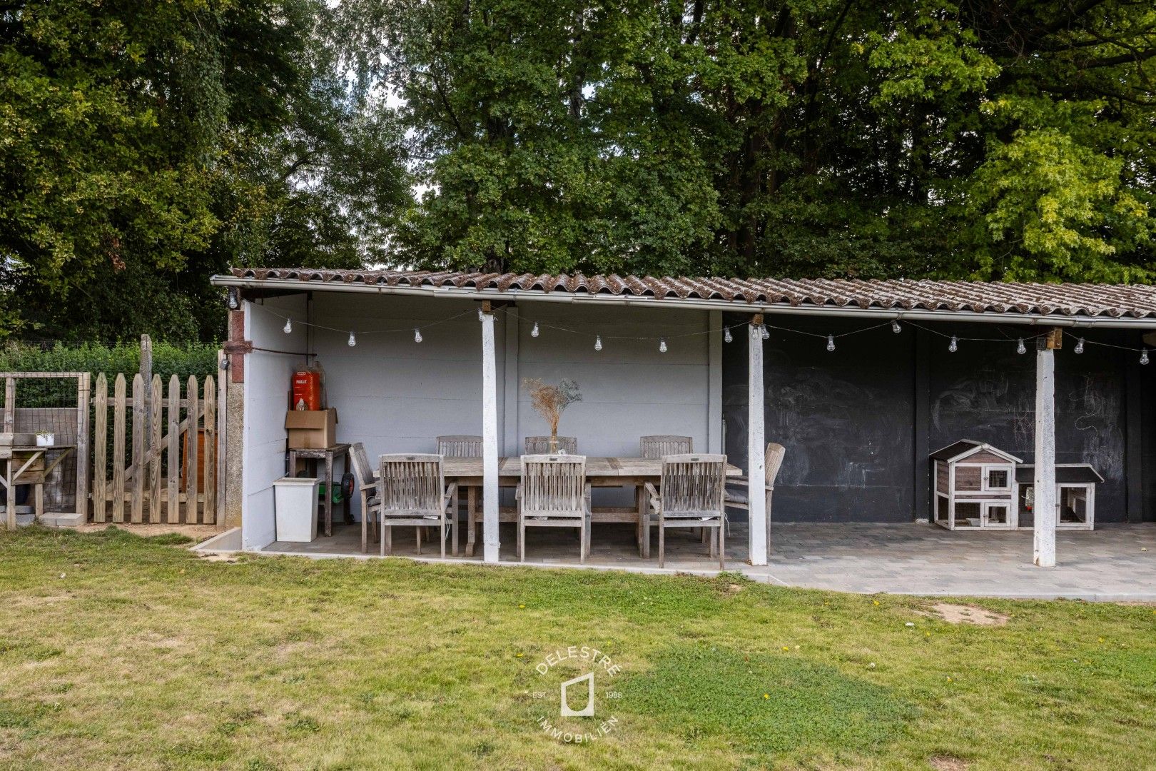 GERENOVEERDE WONING MET 6 SLPK. EN TUIN foto 37