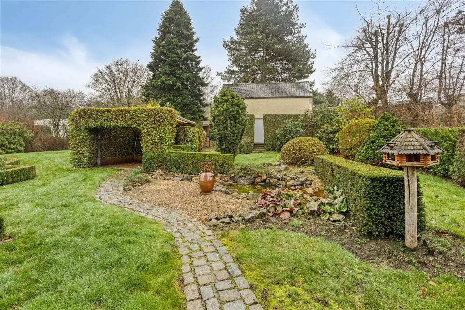 Zeer ruime villa (340m²) op een terrein van 7a38ca foto 32