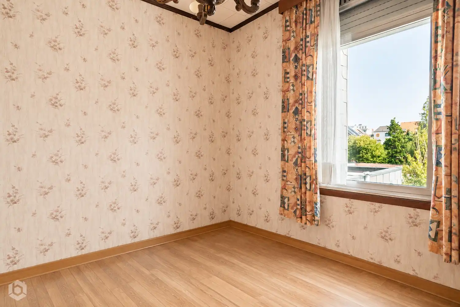 Karaktervolle te renoveren woning met 3 slpkrs en tuin in Mechelen foto 10