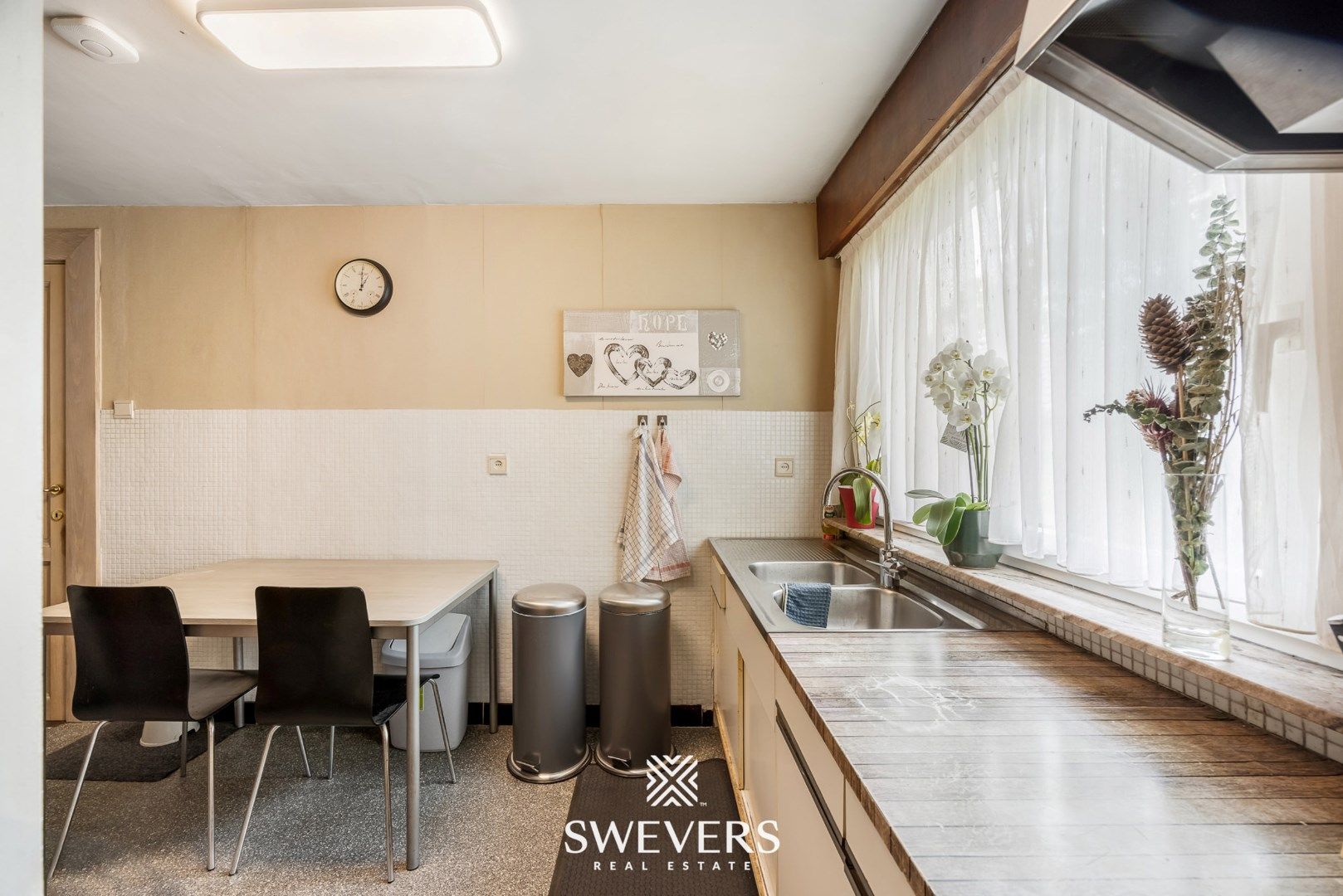 Te renoveren parel op toplocatie in Beringen foto 9