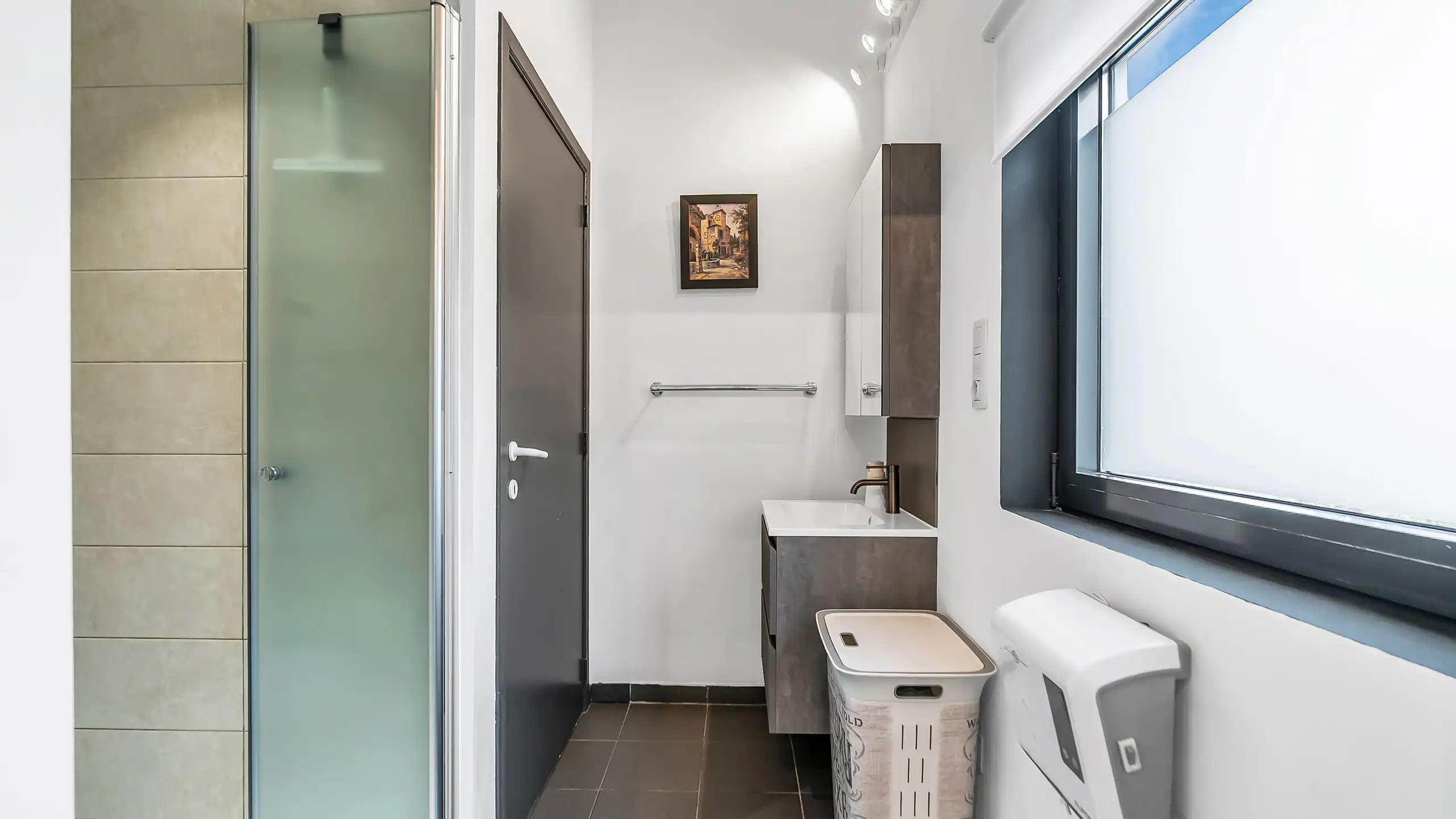 Uniek wonen in loftstijl met veel potentieel op topligging foto 17