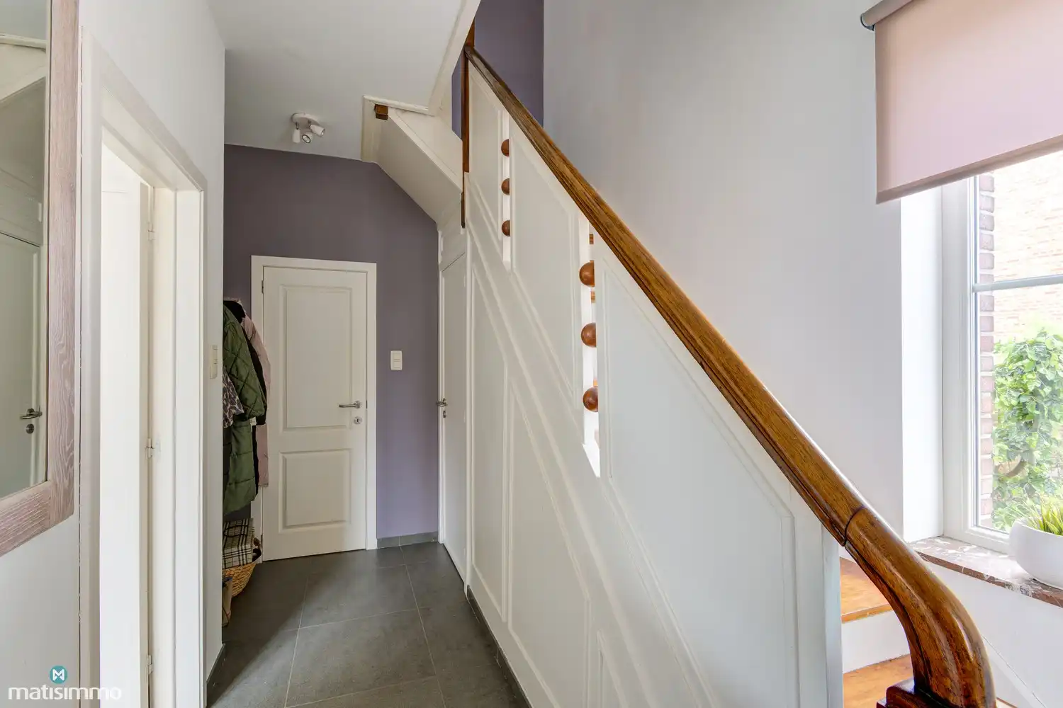 INSTAPKLARE GEZINSWONING MET TWEE SLAAPKAMERS NABIJ HET CENTRUM VAN BILZEN foto 2