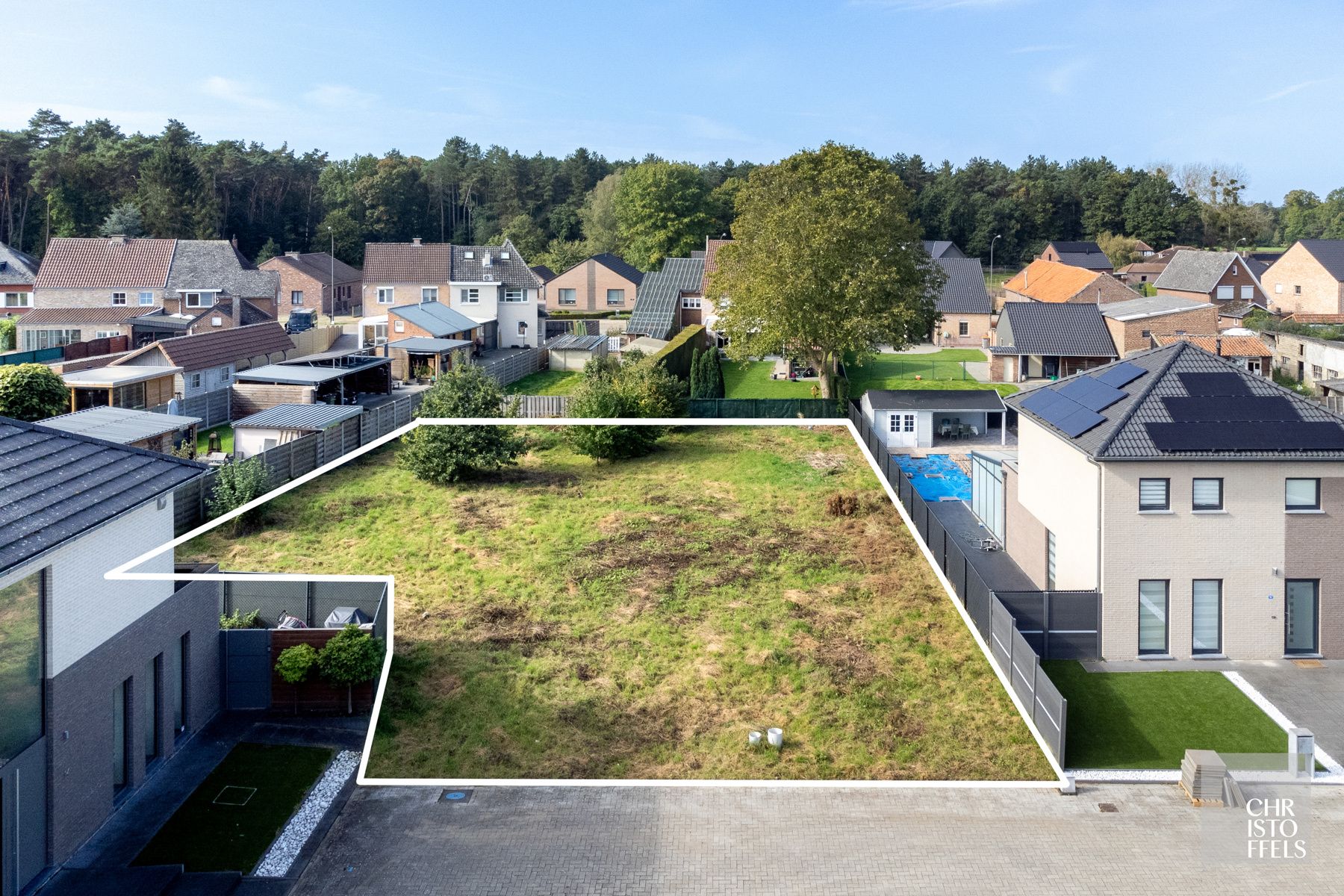 Bouwgrond voor open bebouwing op 892m²! foto 1