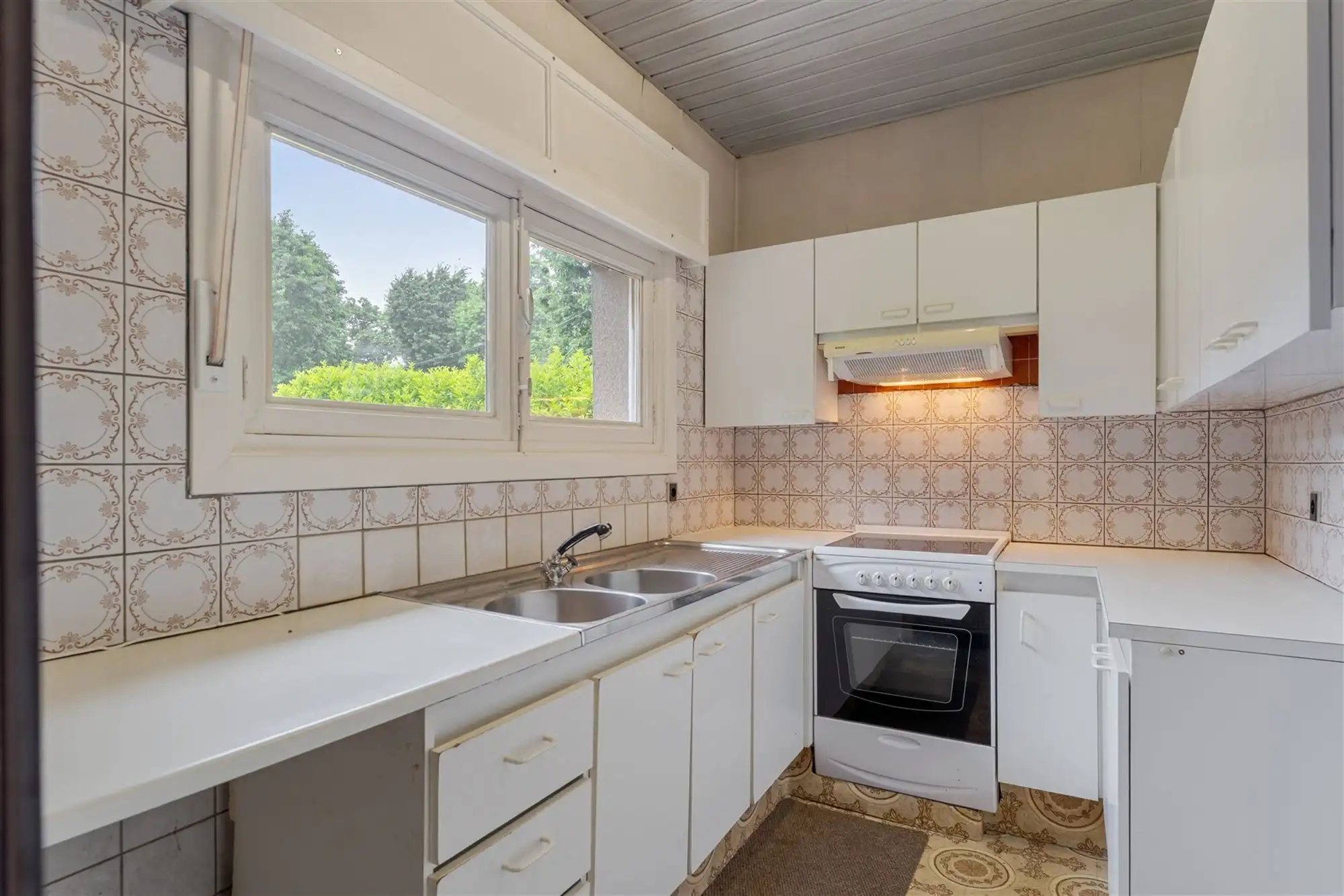 Charmante te renoveren woning op 9a75ca foto 10