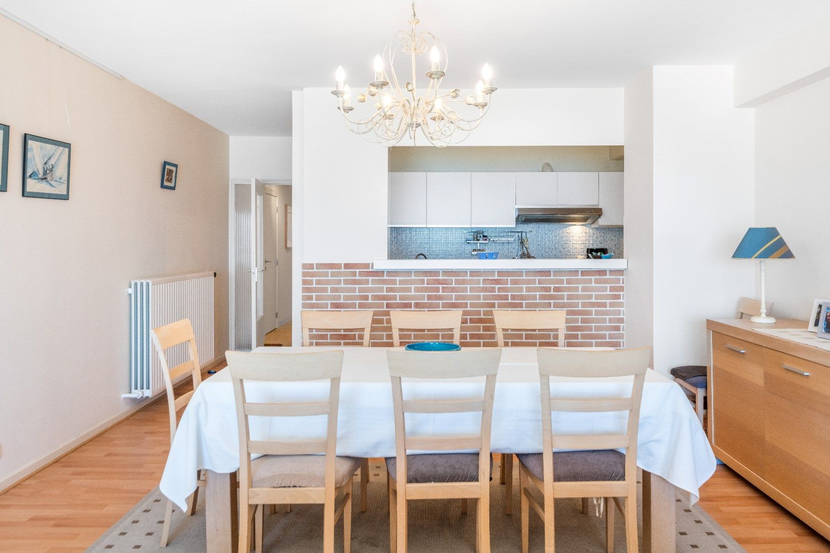 Gemeubeld appartement met frontaal zeezicht gelegen vlakbij het Lichttorenplein. foto 8