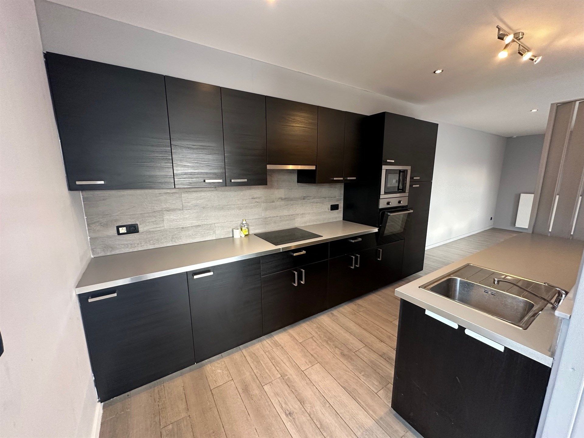 Bureel- of opslagruimte in tweede lijn met vlotte bereikbaarheid foto 5