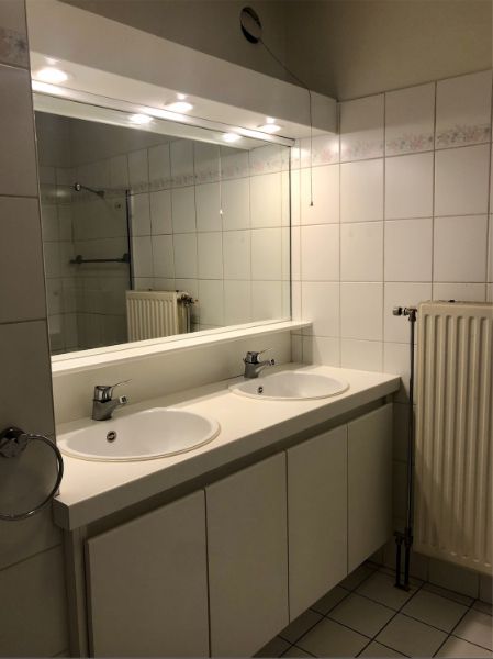 Ruim 1 slaapkamer appartement, 2 terrassen, toplocatie! foto 14