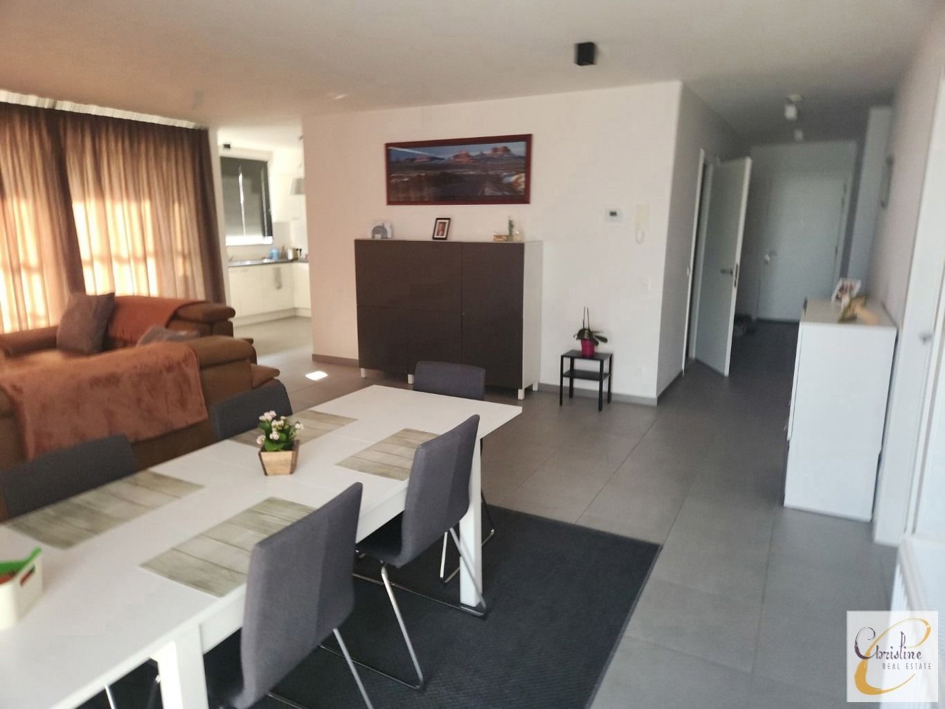 Instapklaar appartement met 3 slaapkamers foto 4