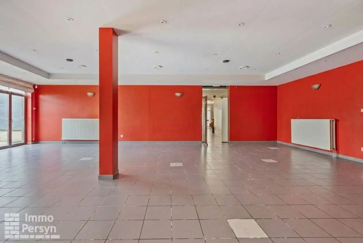 Veelzijdig handelspand met bovenliggende woonst en studio op centrale ligging in Begijnendijk foto 11